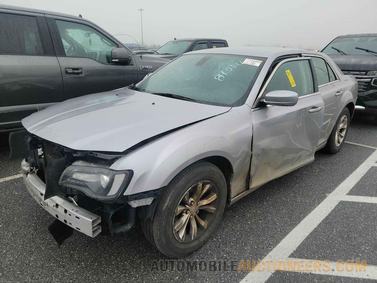 2C3CCAAG0FH893947 Chrysler 300 2015