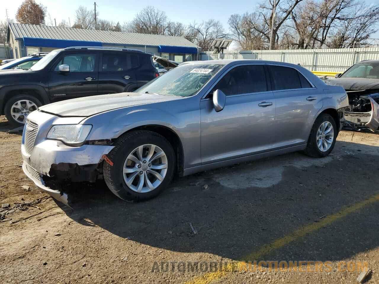 2C3CCAAG0FH931421 CHRYSLER 300 2015