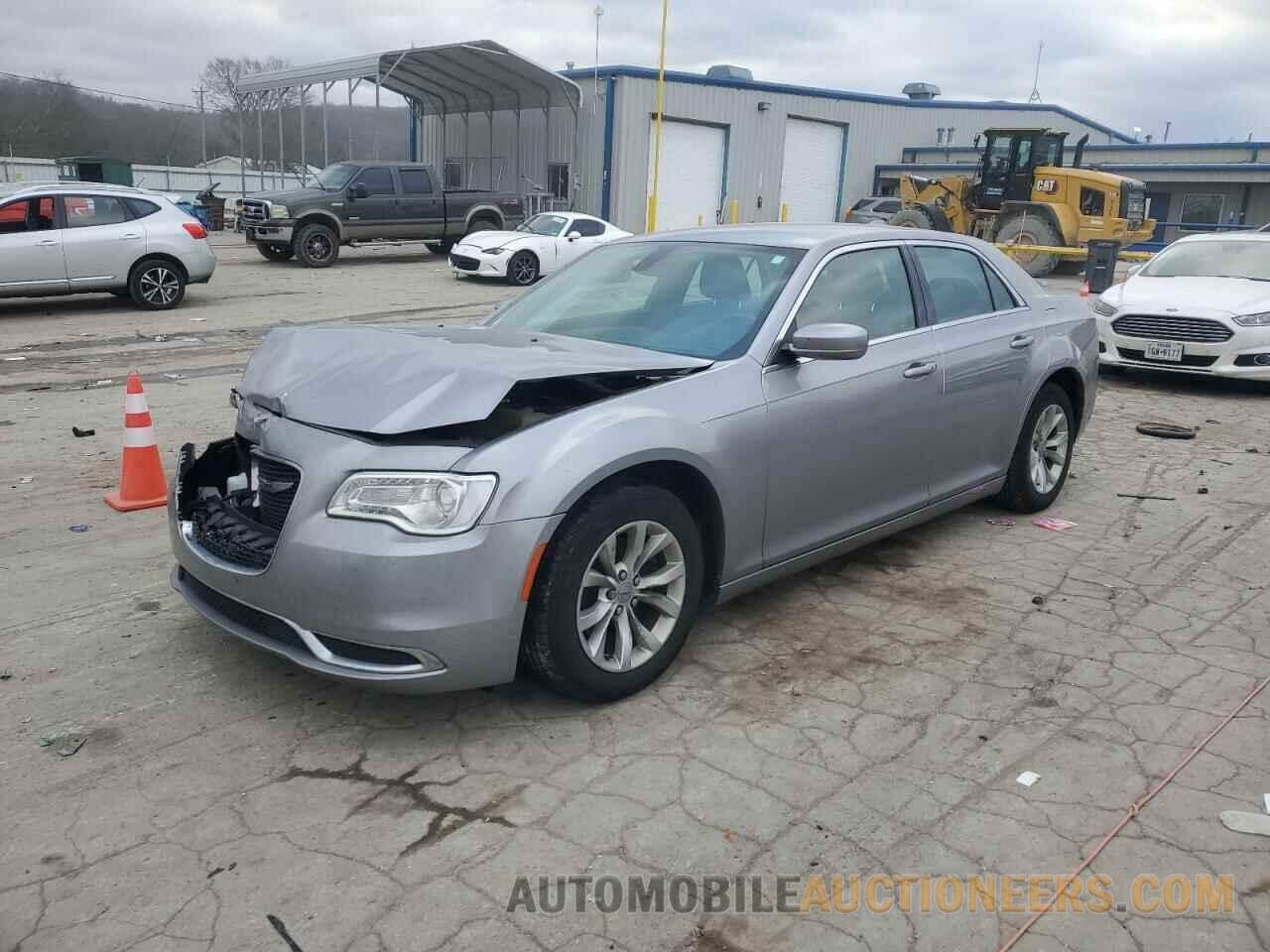 2C3CCAAG0JH275228 CHRYSLER 300 2018