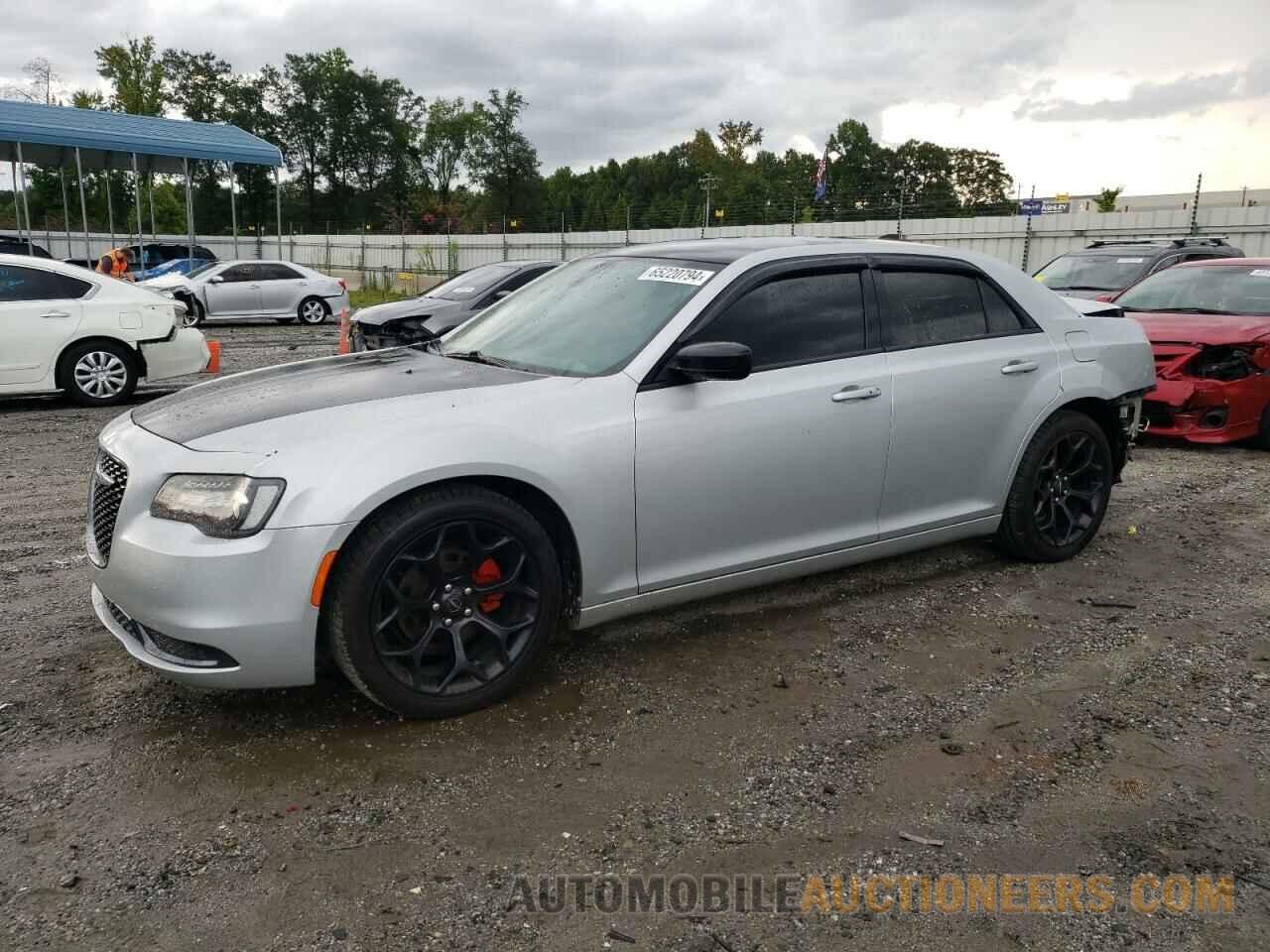 2C3CCAAG0KH758672 CHRYSLER 300 2019