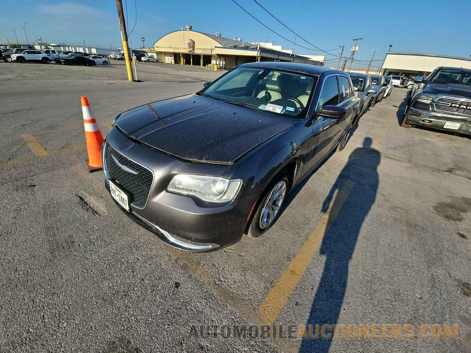 2C3CCAAG1FH743071 Chrysler 300 2015