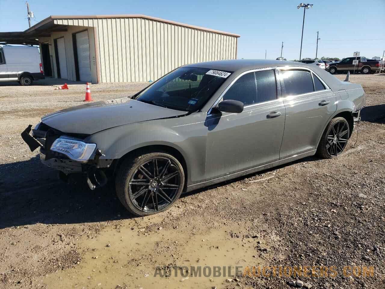 2C3CCAAG1JH168169 CHRYSLER 300 2018