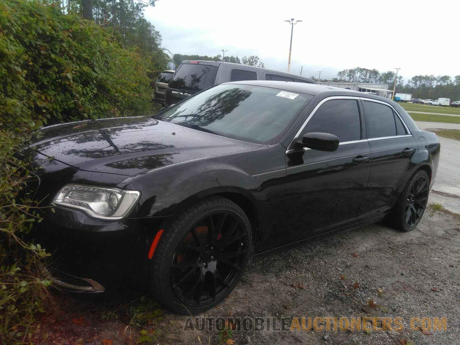 2C3CCAAG3JH314037 Chrysler 300 2018