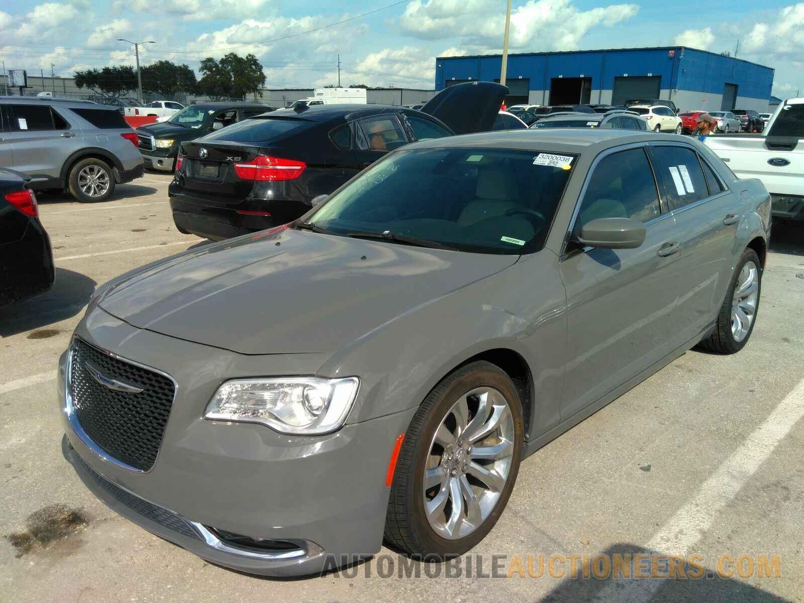 2C3CCAAG4HH593783 Chrysler 300 Limited 2017