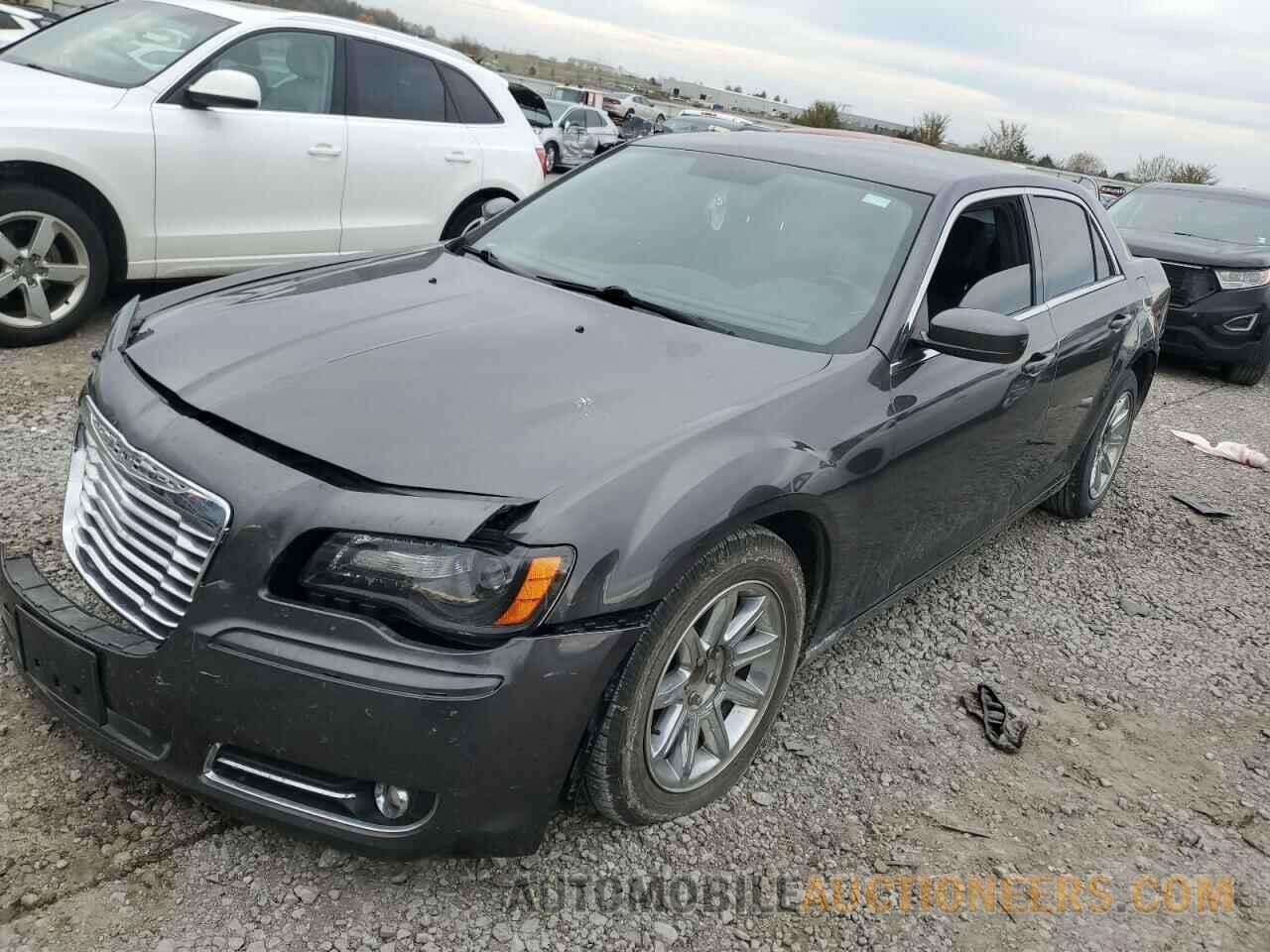 2C3CCAAG6DH615227 CHRYSLER 300 2013