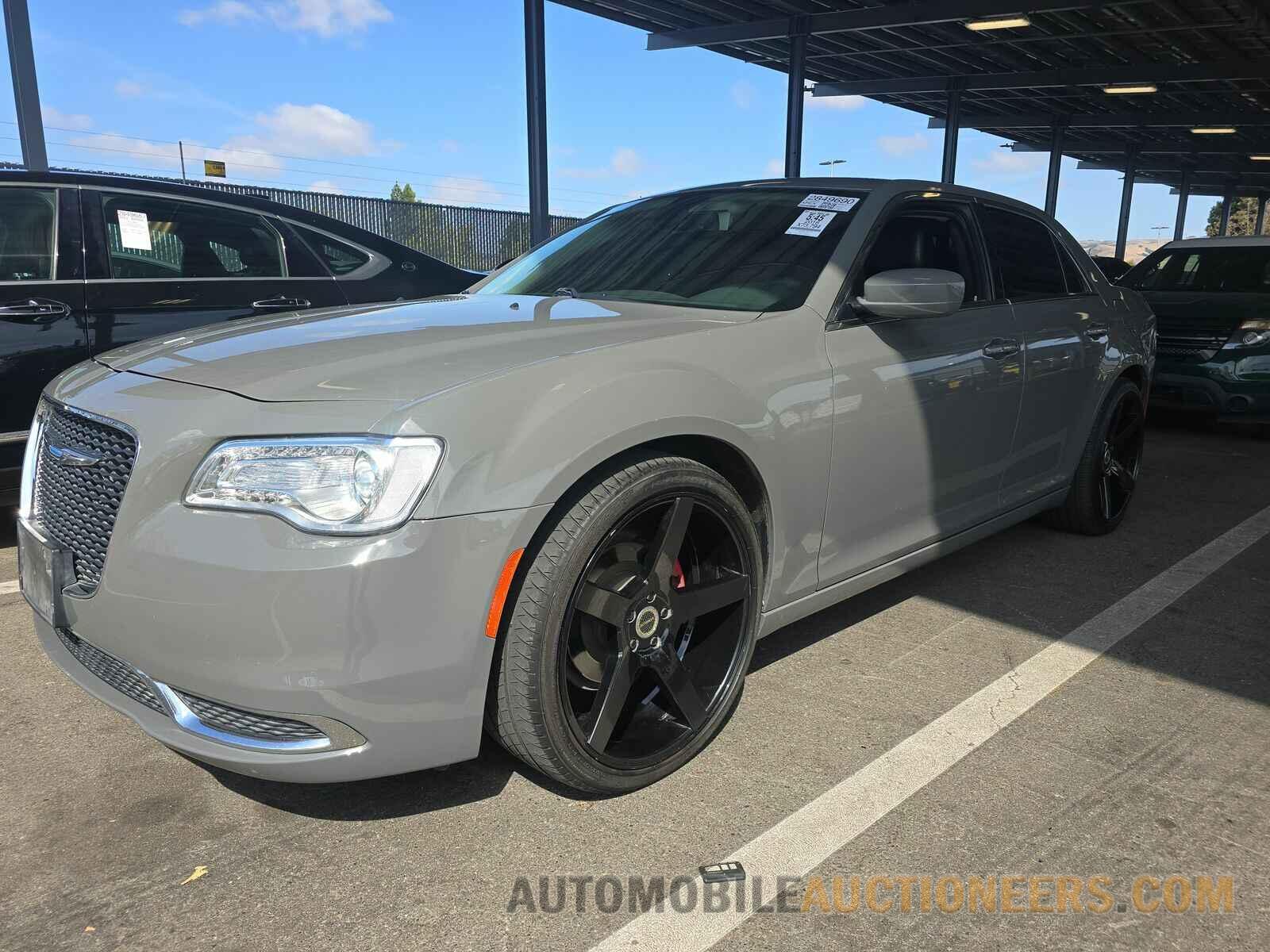 2C3CCAAG6JH223926 Chrysler 300 2018