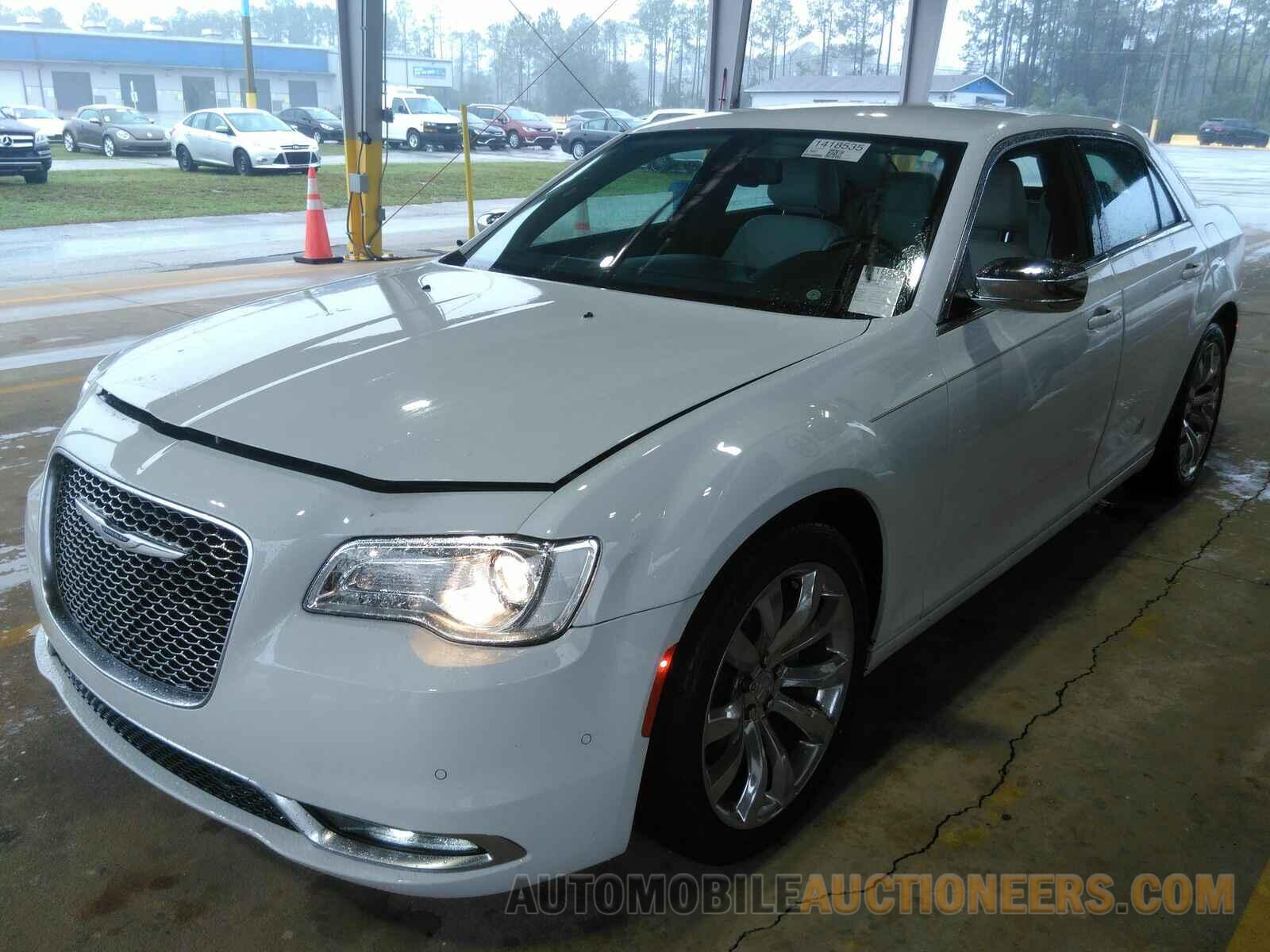 2C3CCAAG6LH225601 Chrysler 300 2020