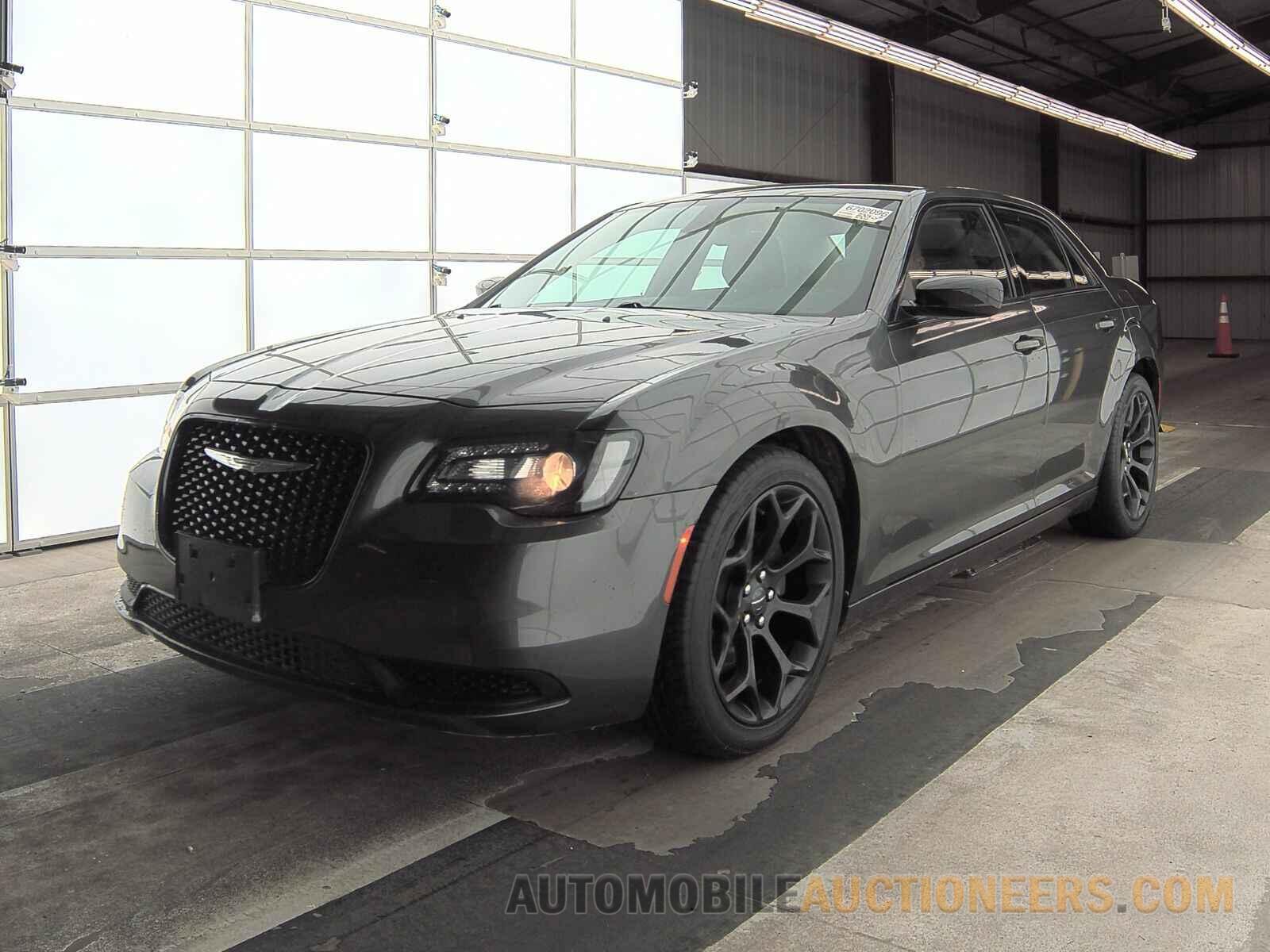 2C3CCAAG8KH590893 Chrysler 300 2019