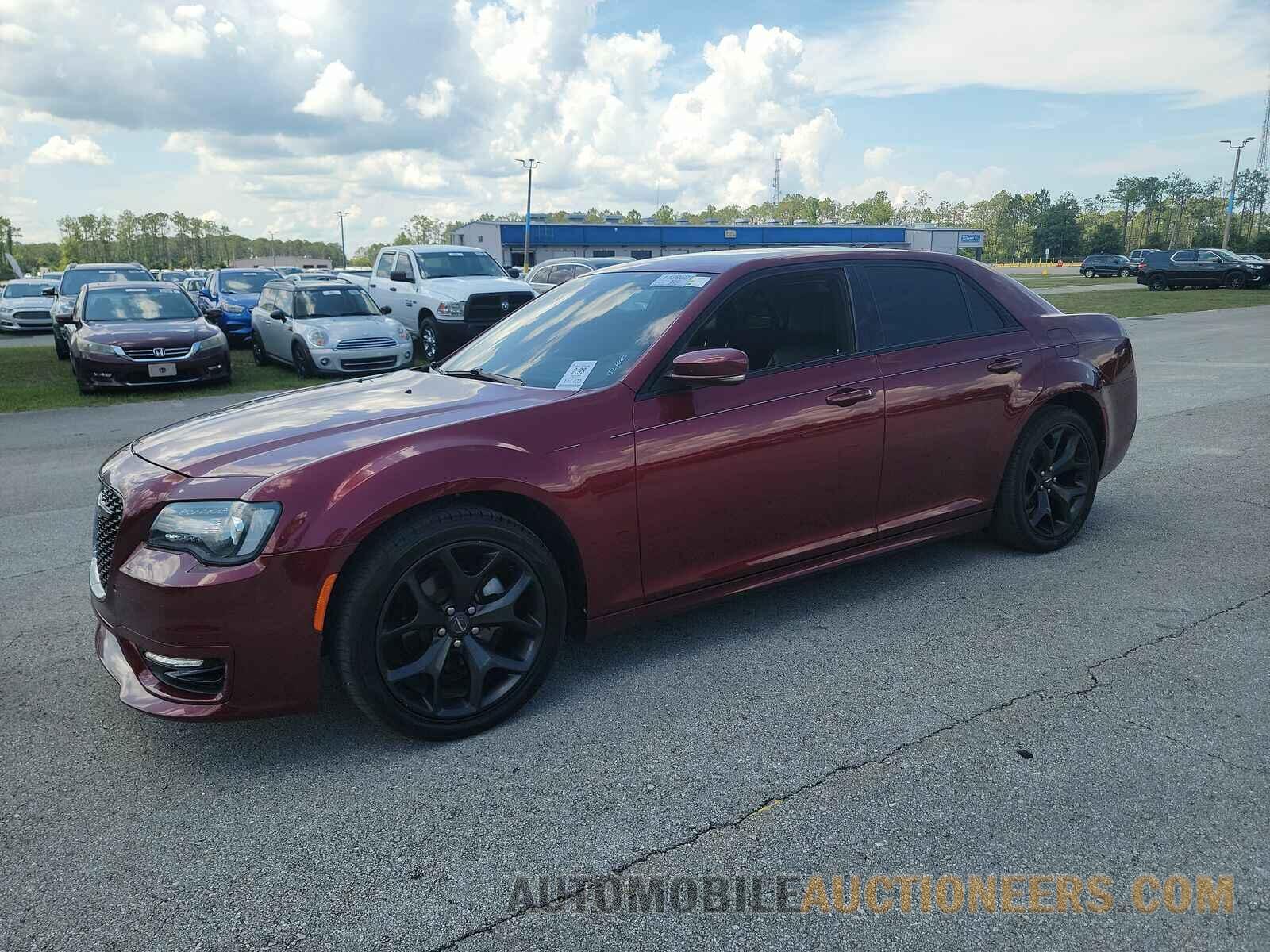 2C3CCAAG8MH637018 Chrysler 300 2021