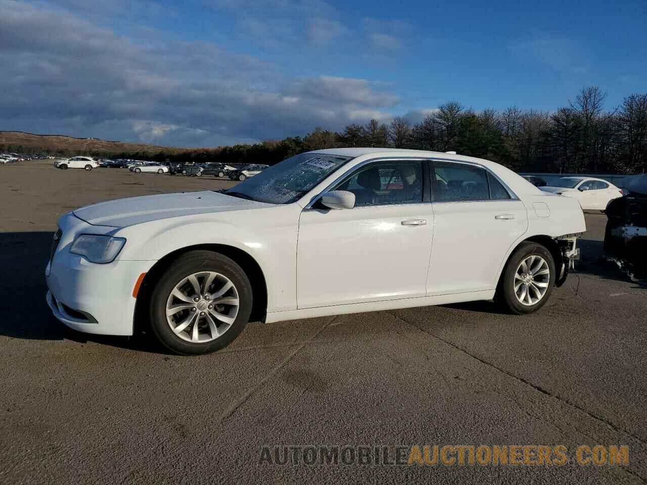 2C3CCAAGXFH742985 CHRYSLER 300 2015