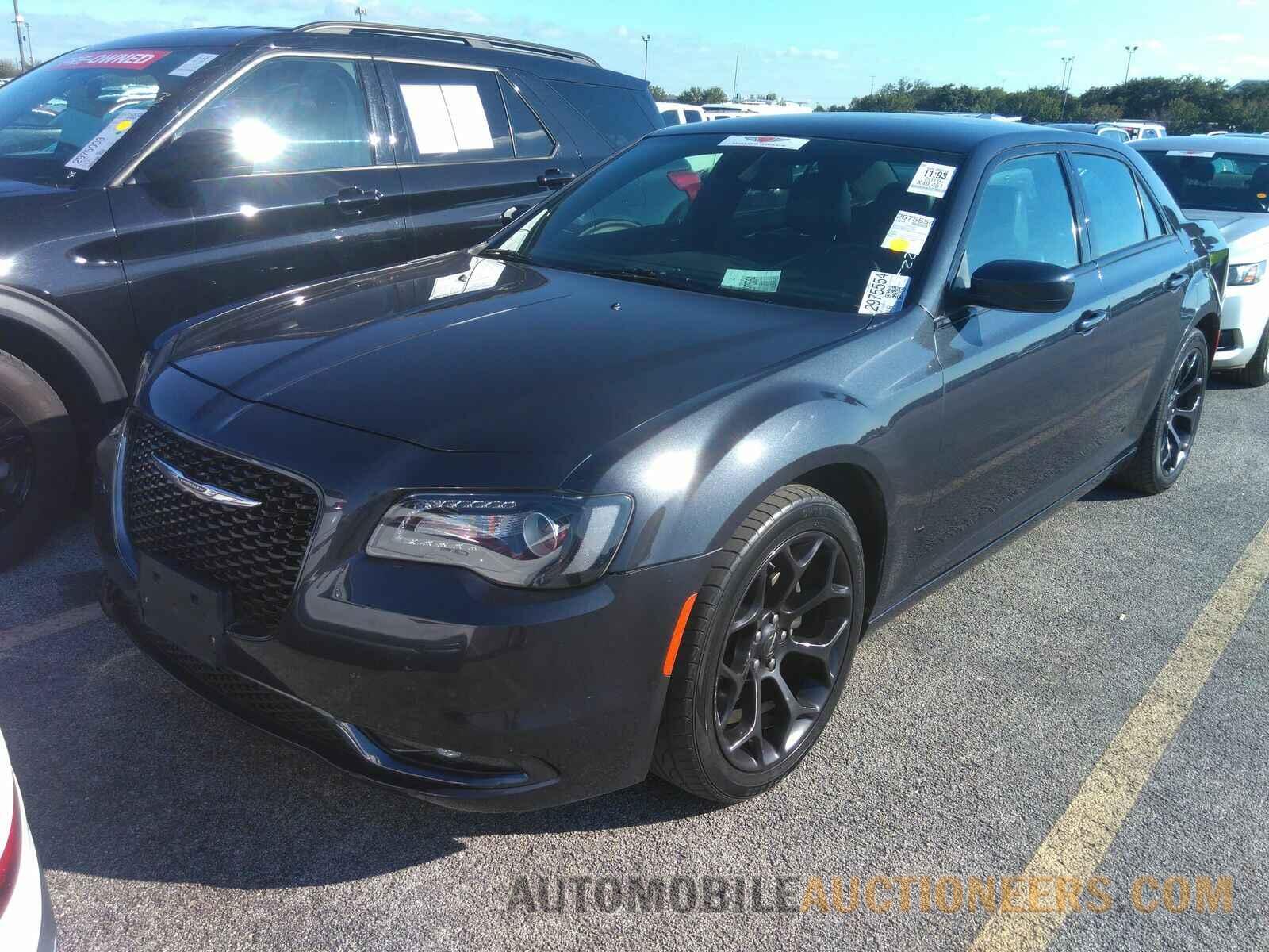 2C3CCABG3KH559632 Chrysler 300 2019