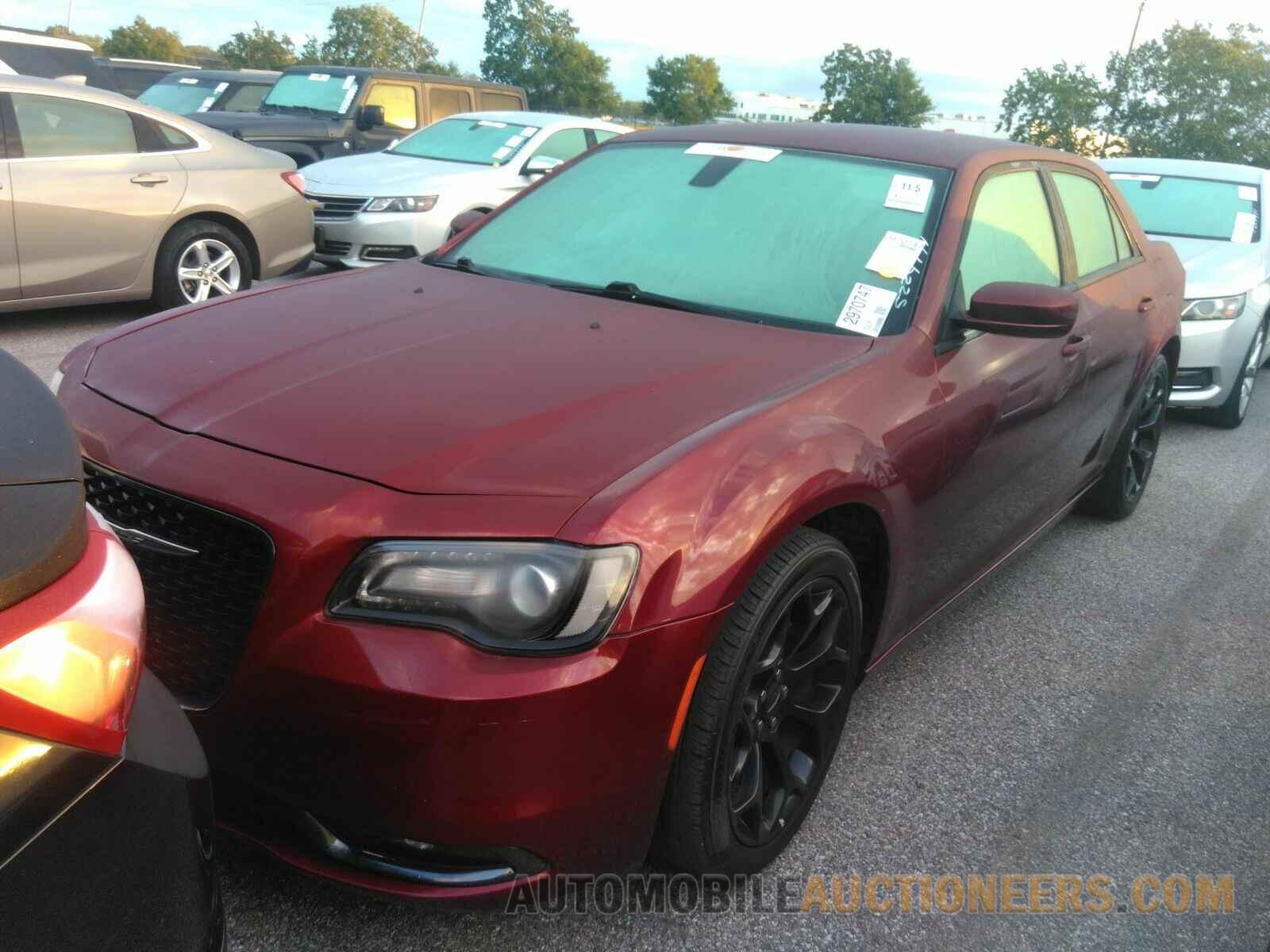 2C3CCABG4KH562913 Chrysler 300 2019