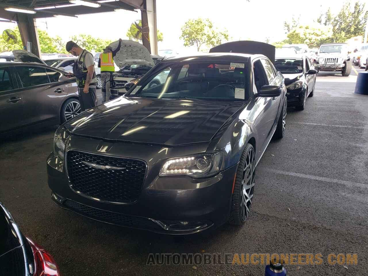 2C3CCABG7KH537875 Chrysler 300 2019