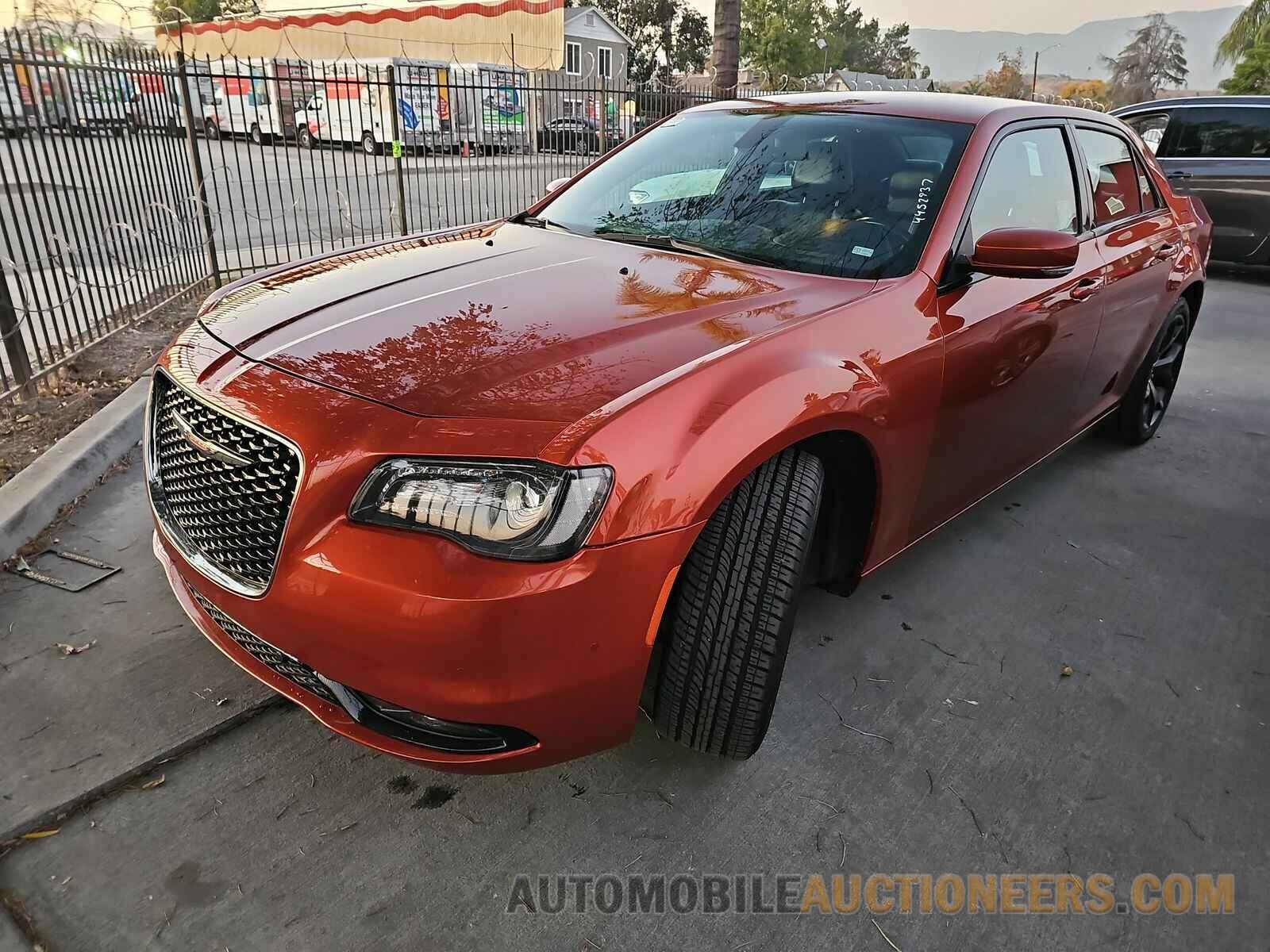 2C3CCABG8MH523681 Chrysler  2021