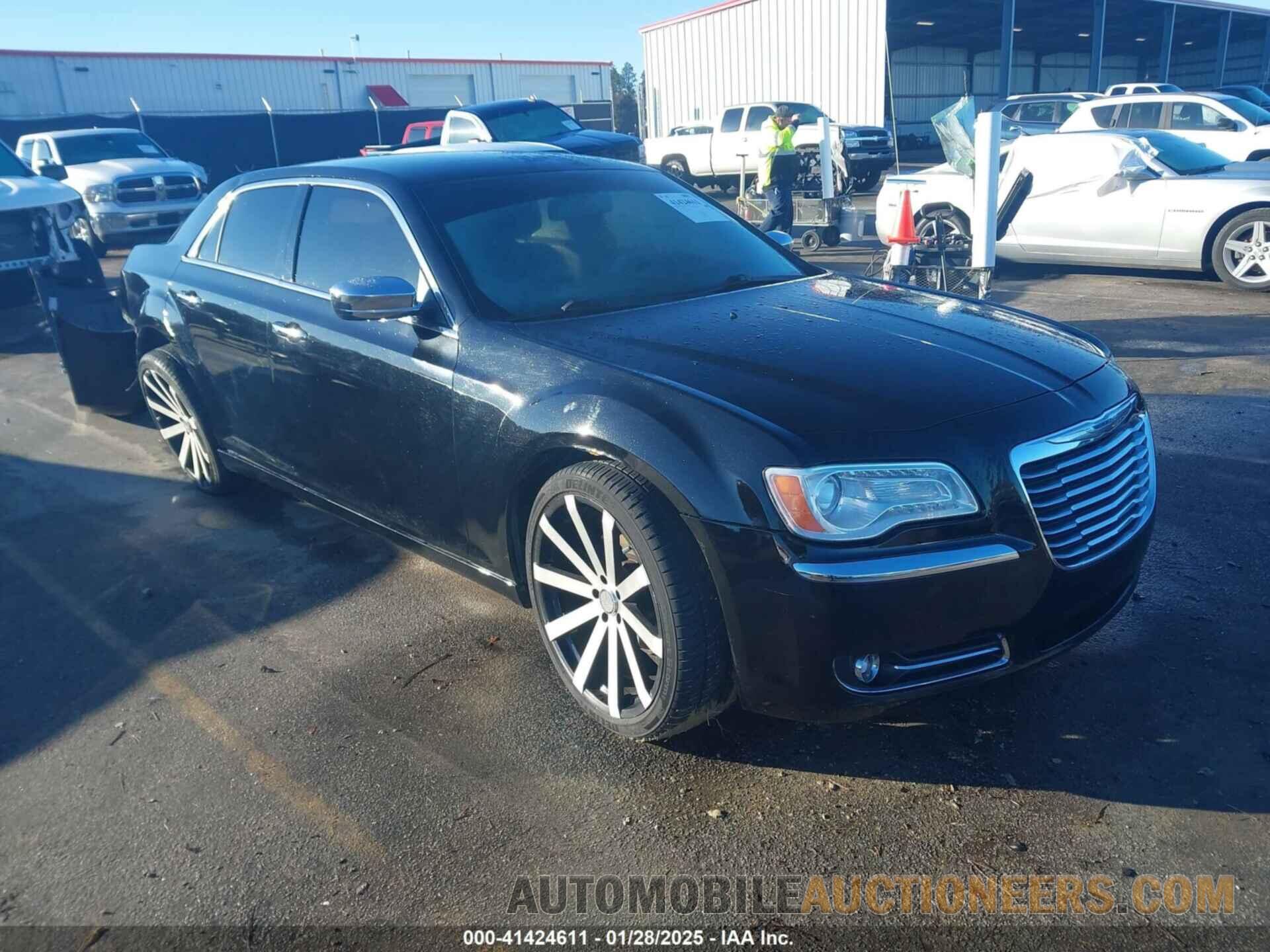 2C3CCACG7CH245367 CHRYSLER 300 2012