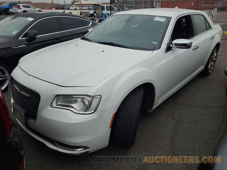 2C3CCAEG0KH697866 Chrysler 300 Limited 2019