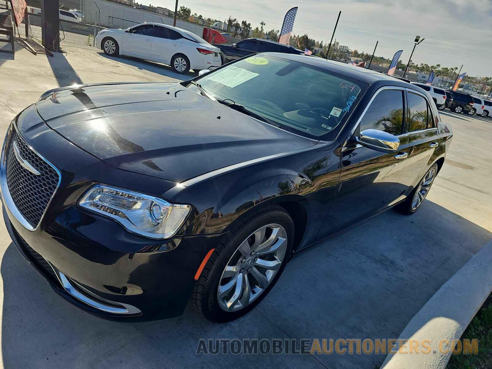 2C3CCAEG3KH555785 Chrysler 300 2019