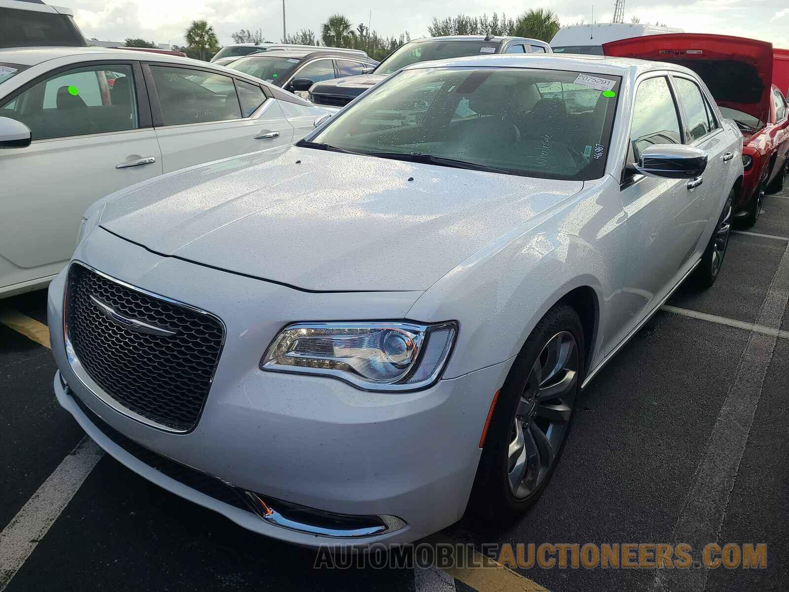 2C3CCAEG8LH102943 Chrysler 300 Limited 2020