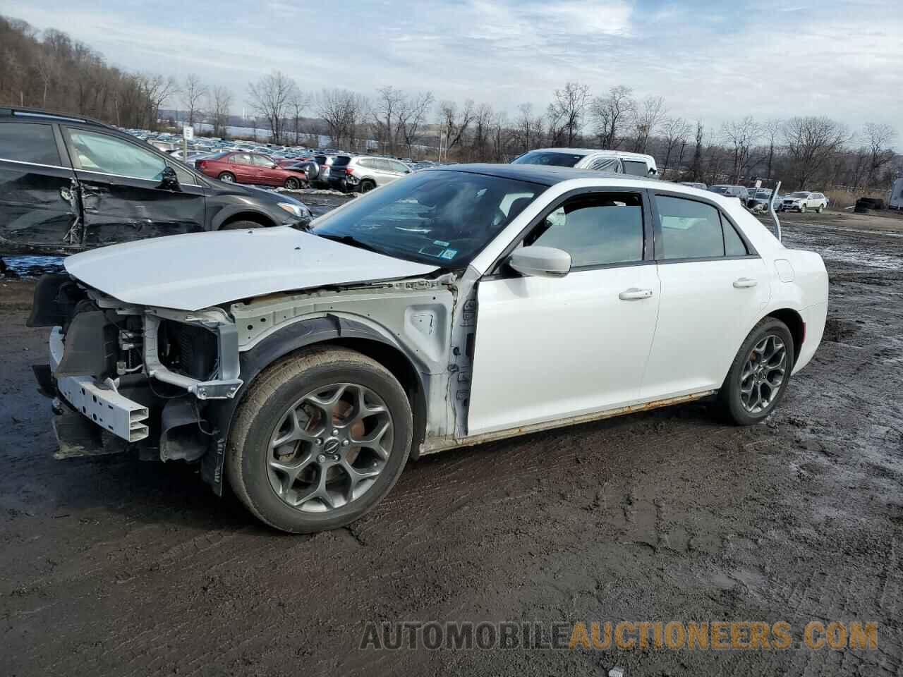 2C3CCAGG4GH111593 CHRYSLER 300 2016