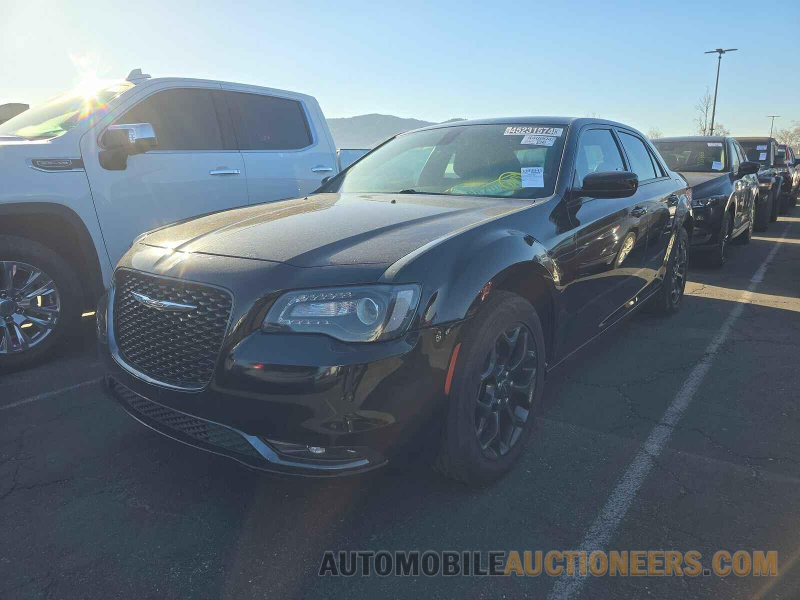 2C3CCAGG8KH539725 Chrysler  2019