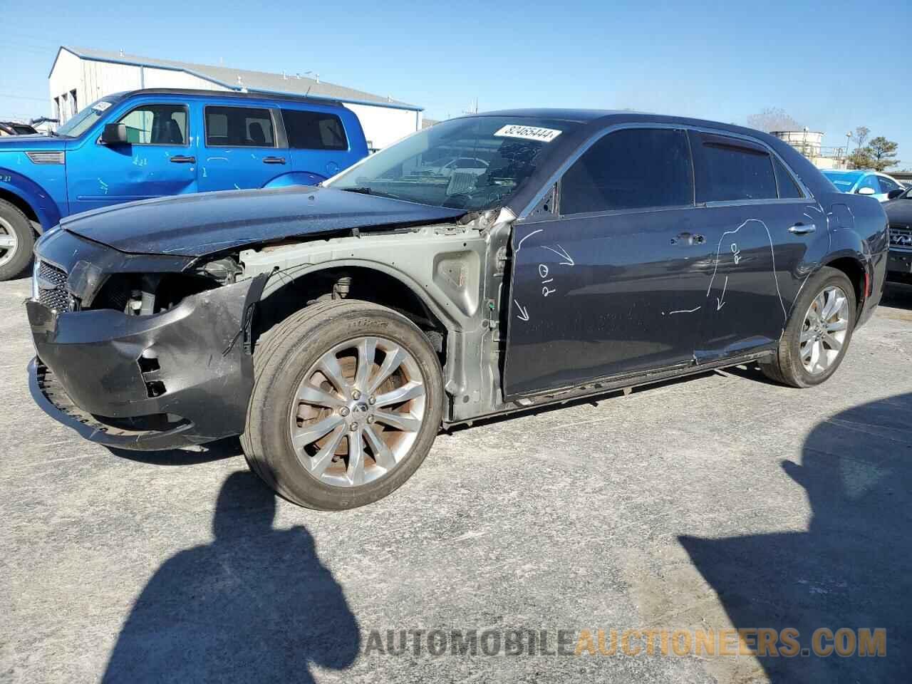 2C3CCAKG2KH569892 CHRYSLER 300 2019