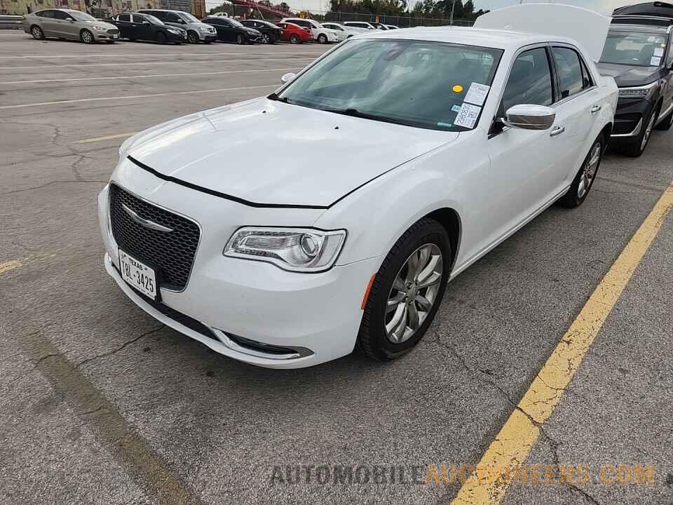 2C3CCAKG2KH592847 Chrysler 300 Limited 2019