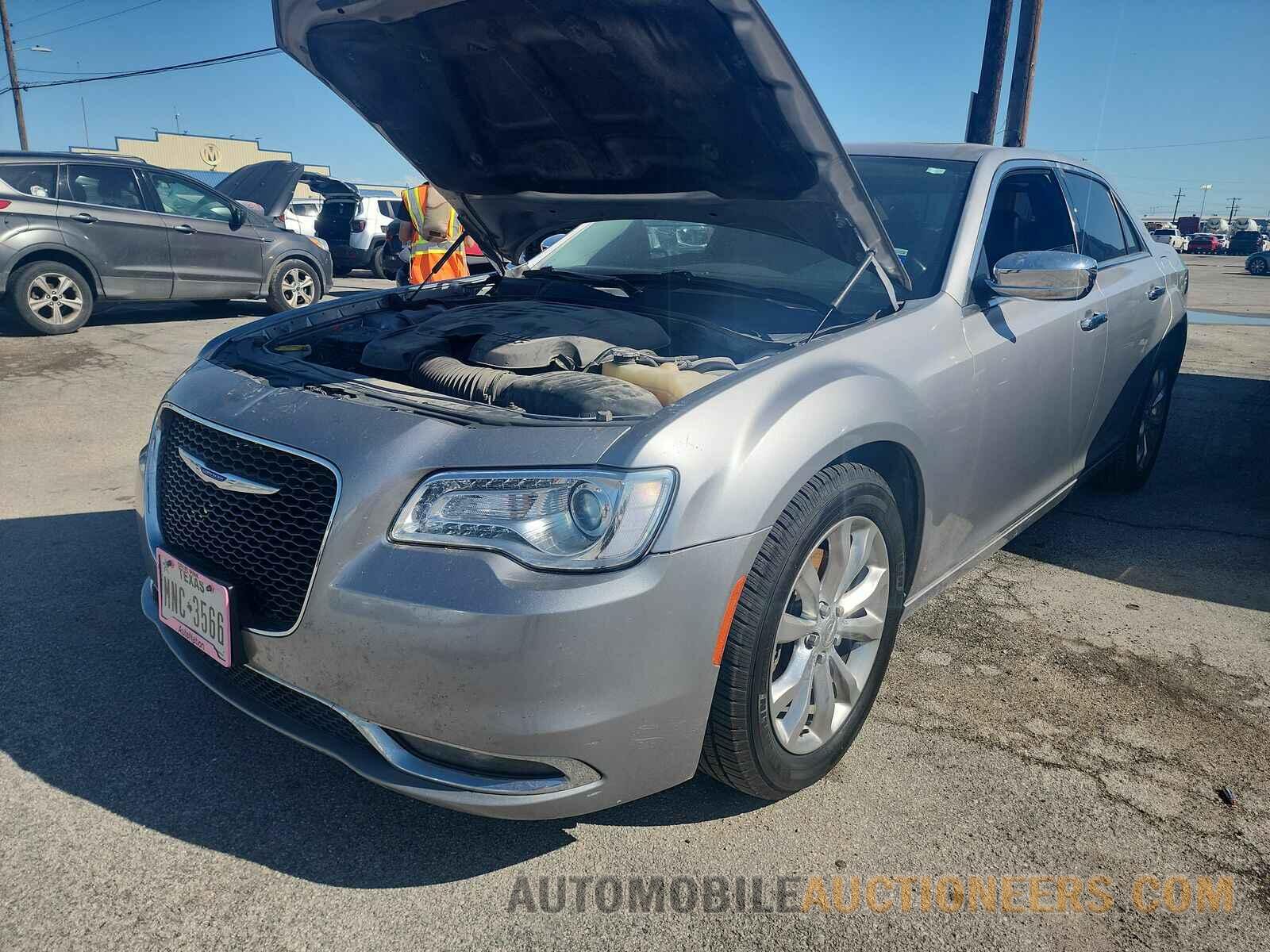 2C3CCAKG3JH268675 Chrysler 300 2018