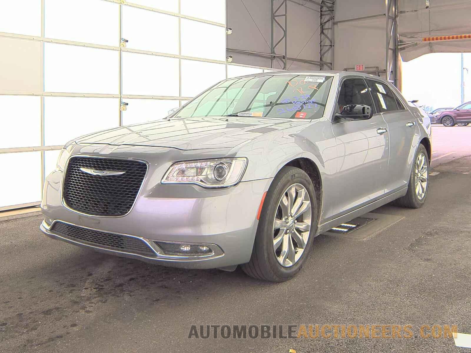 2C3CCAKG7JH268727 Chrysler 300 2018