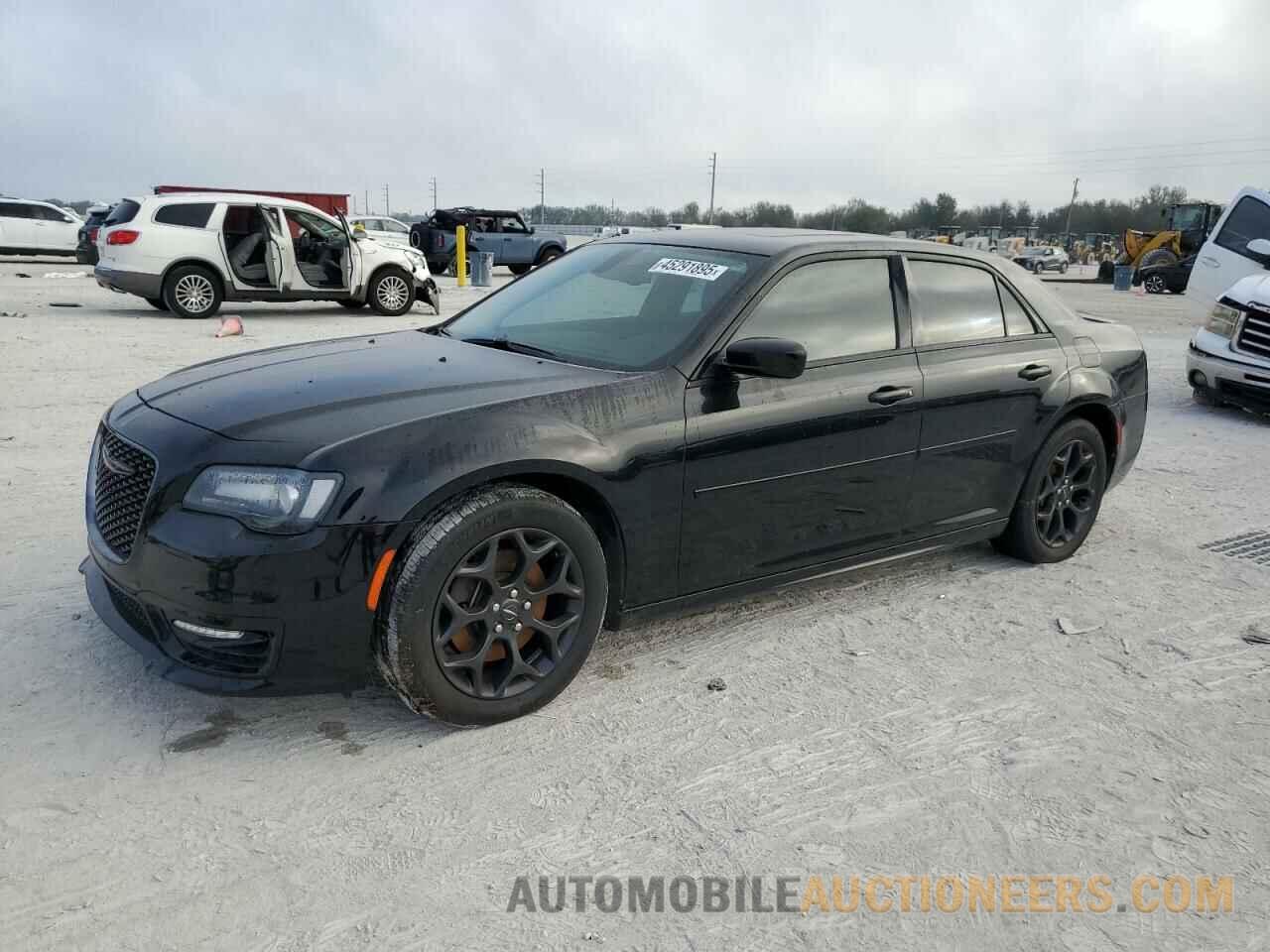 2C3CCARG0LH233729 CHRYSLER 300 2020