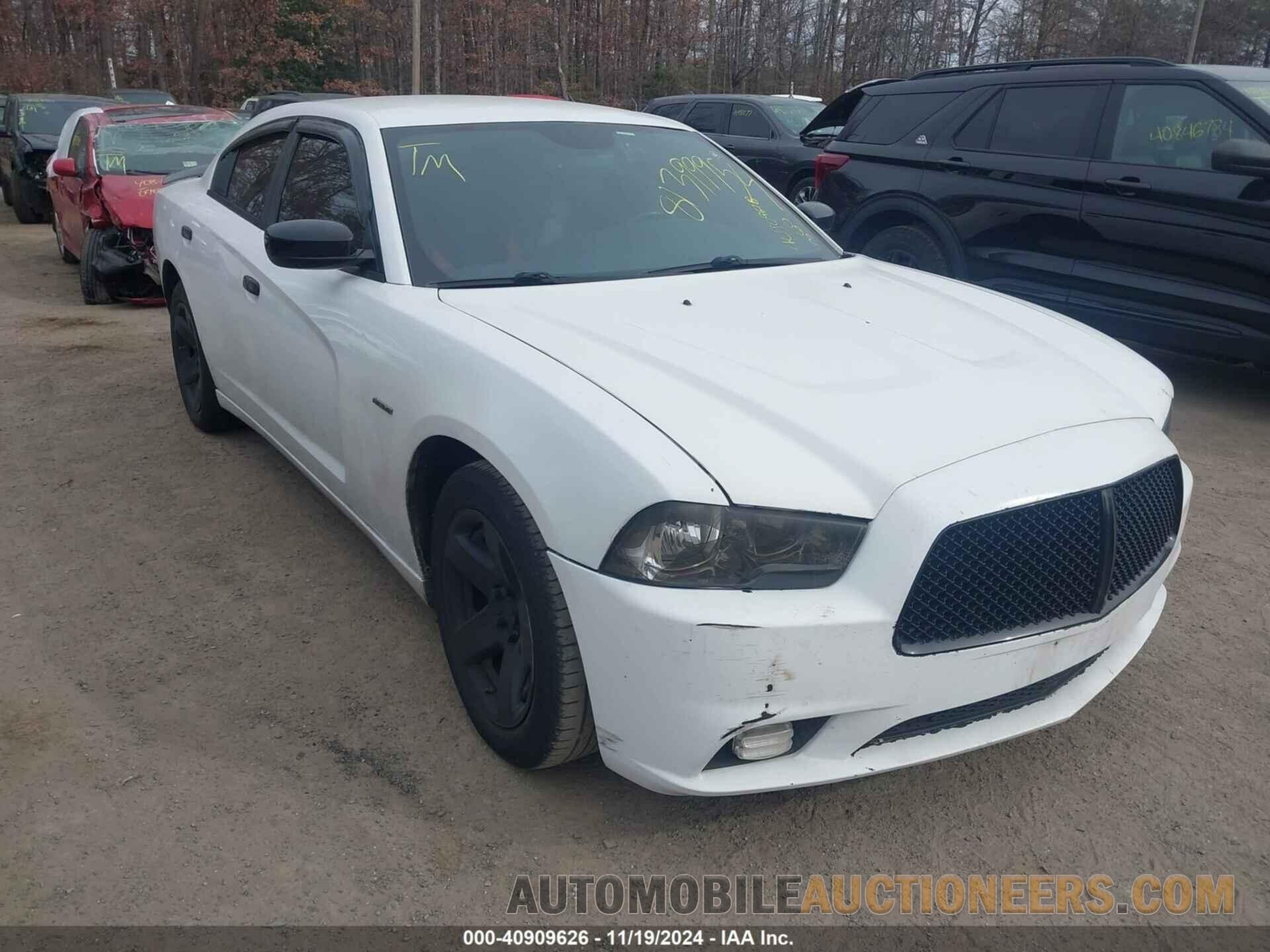 2C3CDXAT9DH721832 DODGE CHARGER 2013