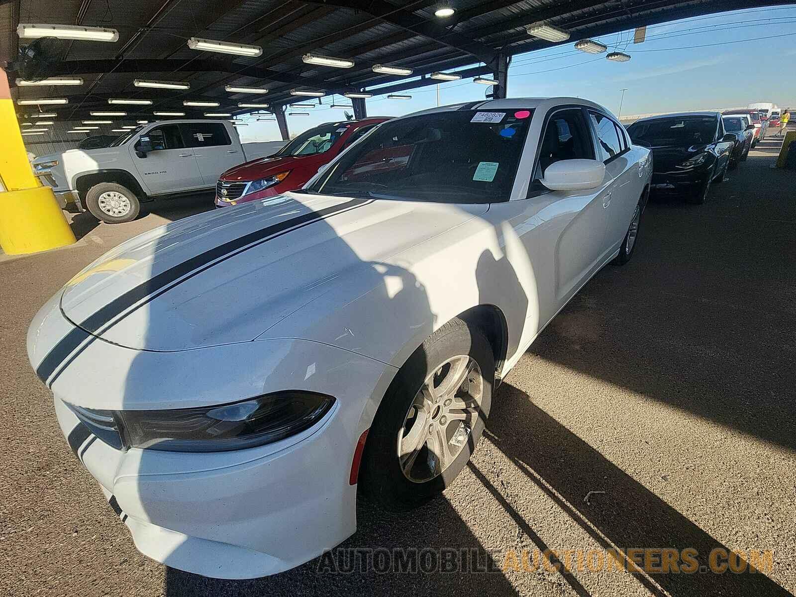 2C3CDXBG3FH761831 Dodge Charger 2015