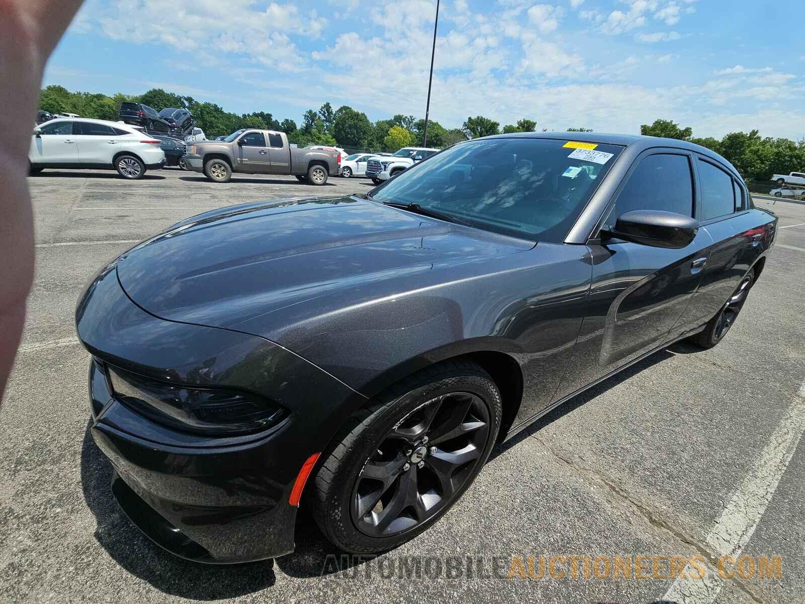 2C3CDXBG4KH588833 Dodge Charger 2019