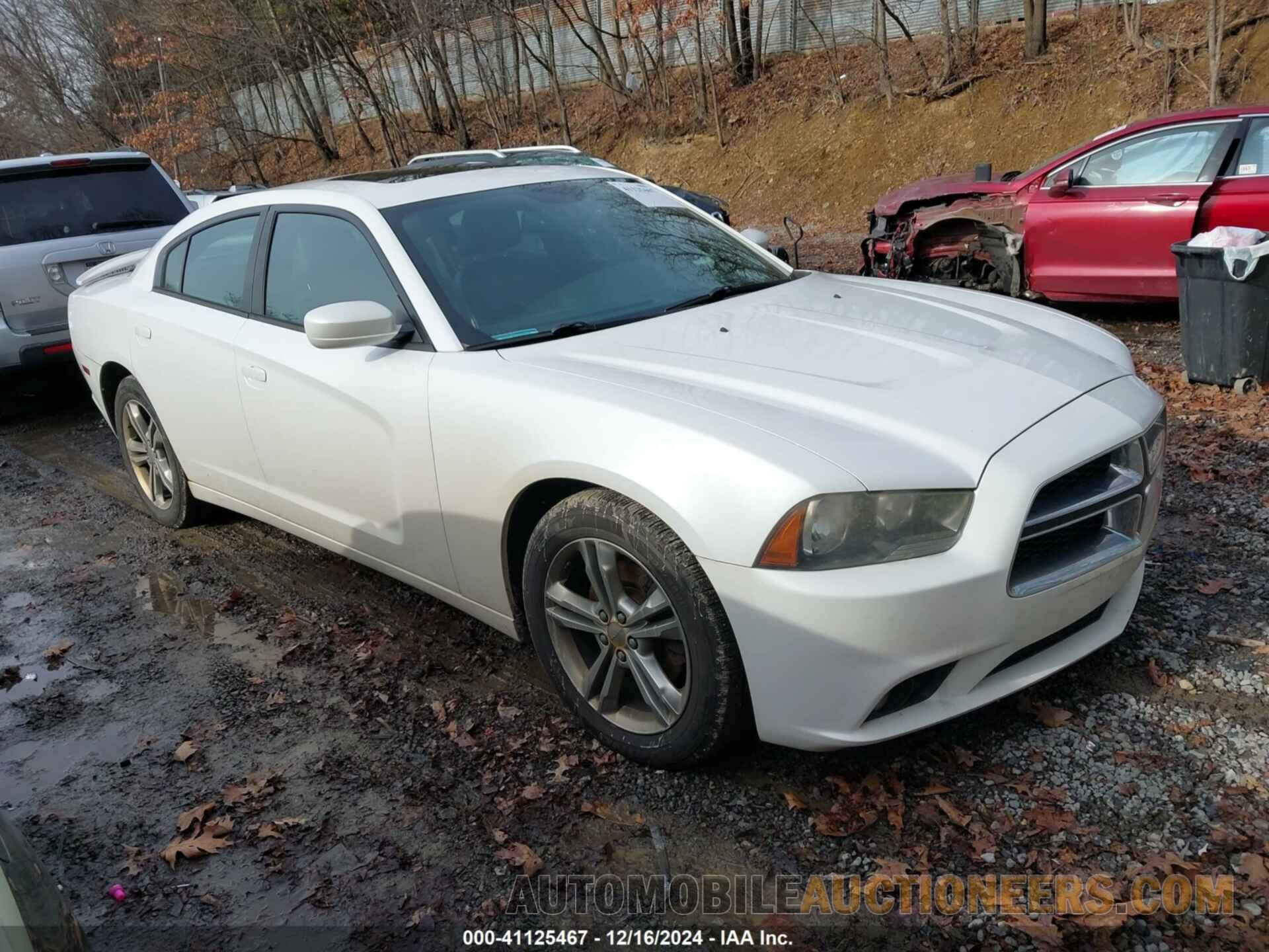 2C3CDXJG2DH555835 DODGE CHARGER 2013