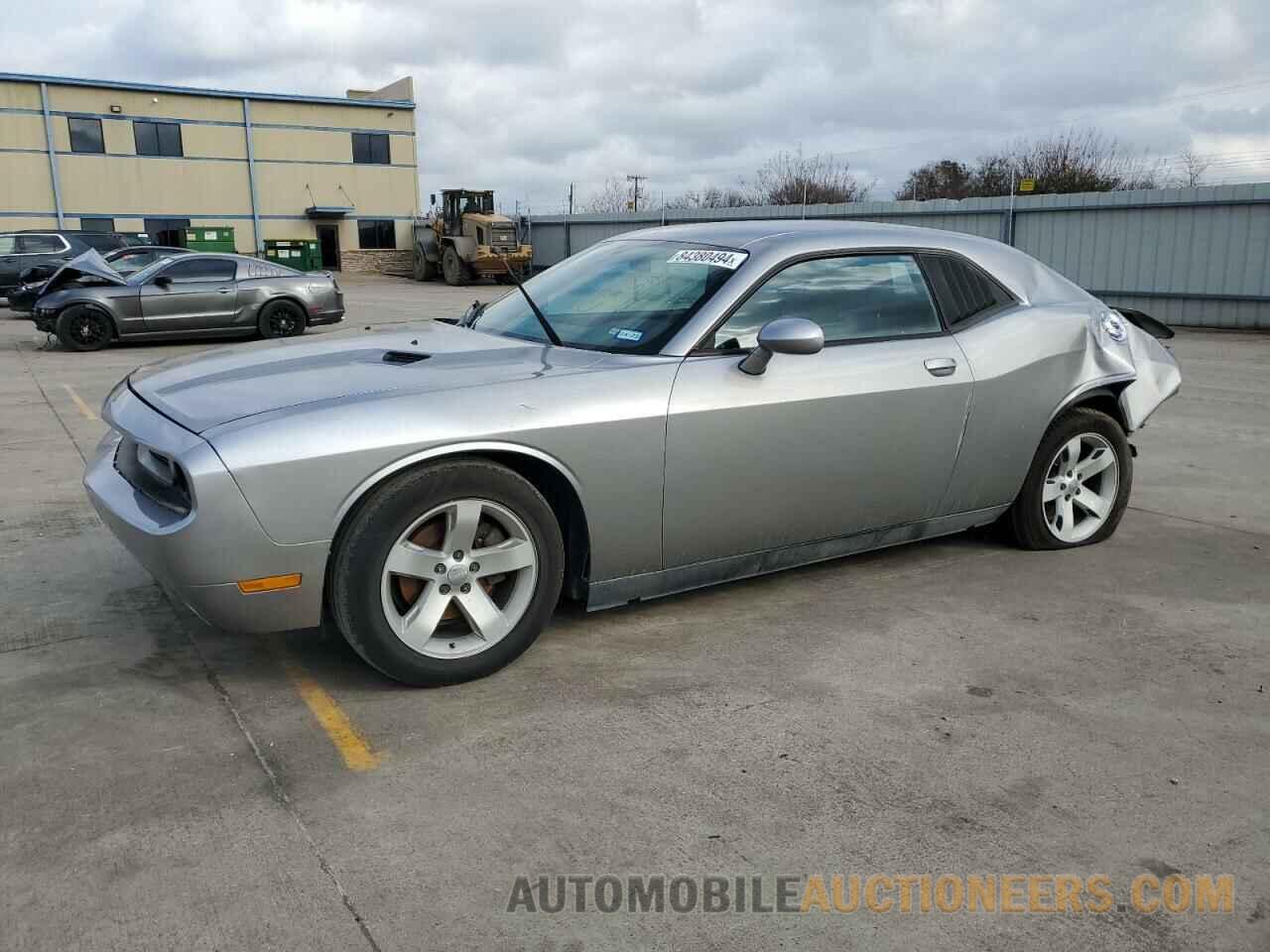 2C3CDYAG2DH680632 DODGE CHALLENGER 2013