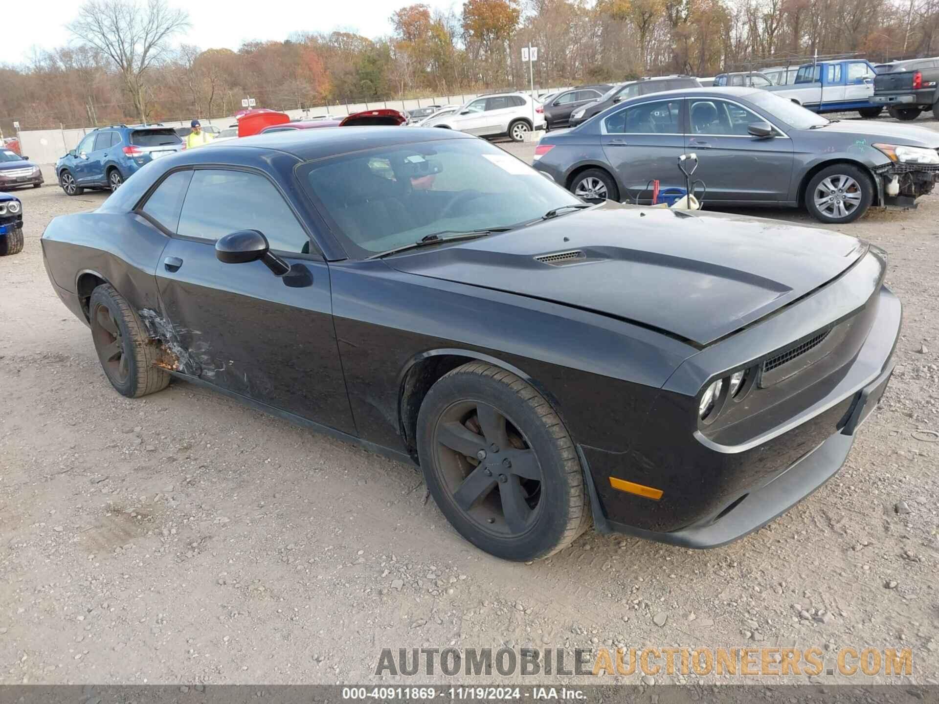 2C3CDYAG4DH540405 DODGE CHALLENGER 2013