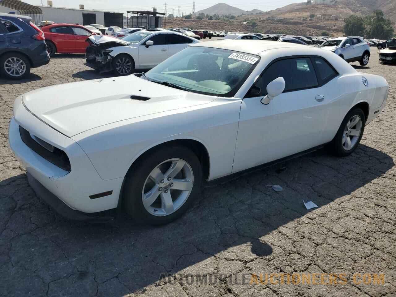 2C3CDYAG6EH313038 DODGE CHALLENGER 2014