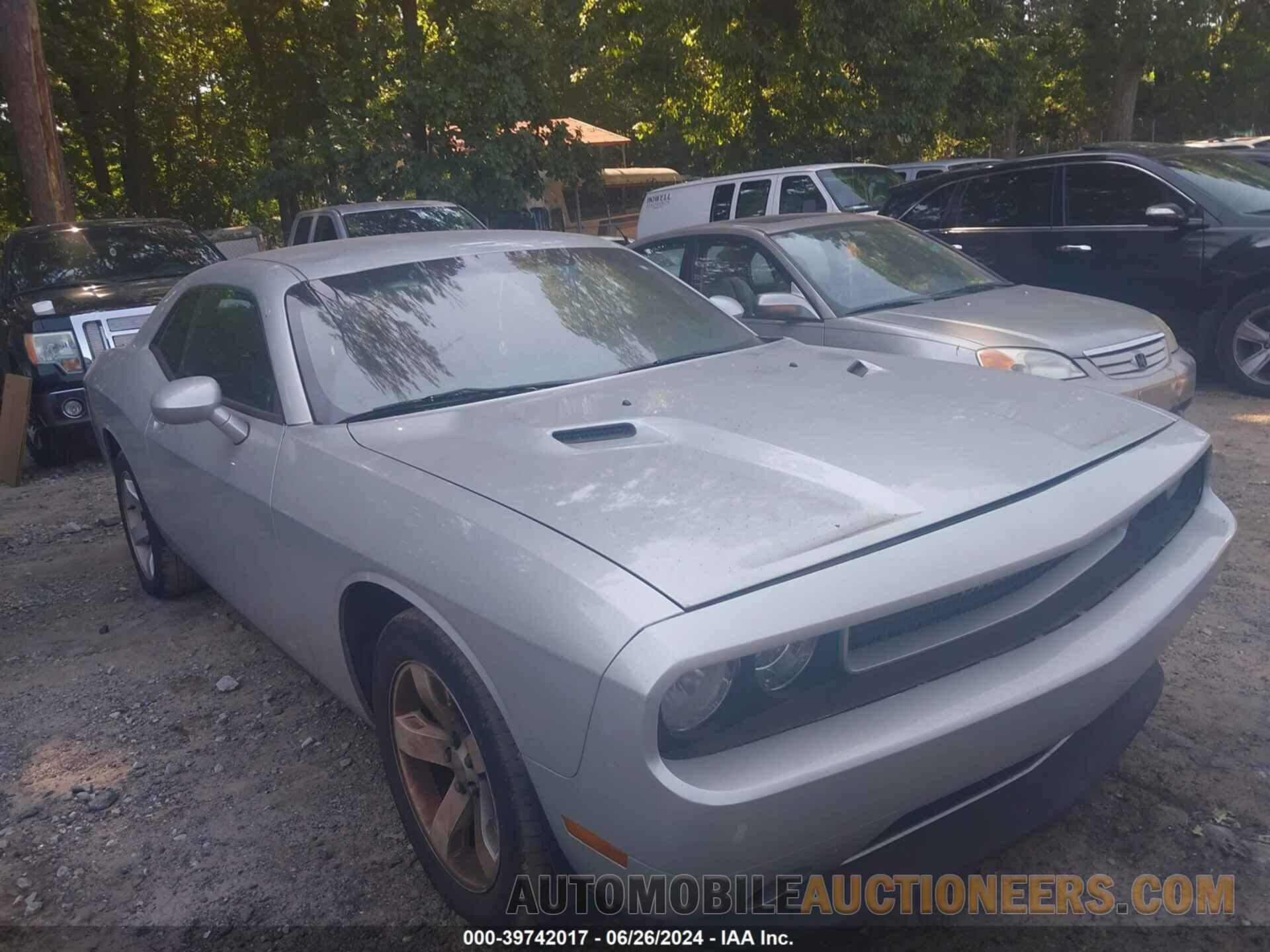 2C3CDYAG7CH228335 DODGE CHALLENGER 2012