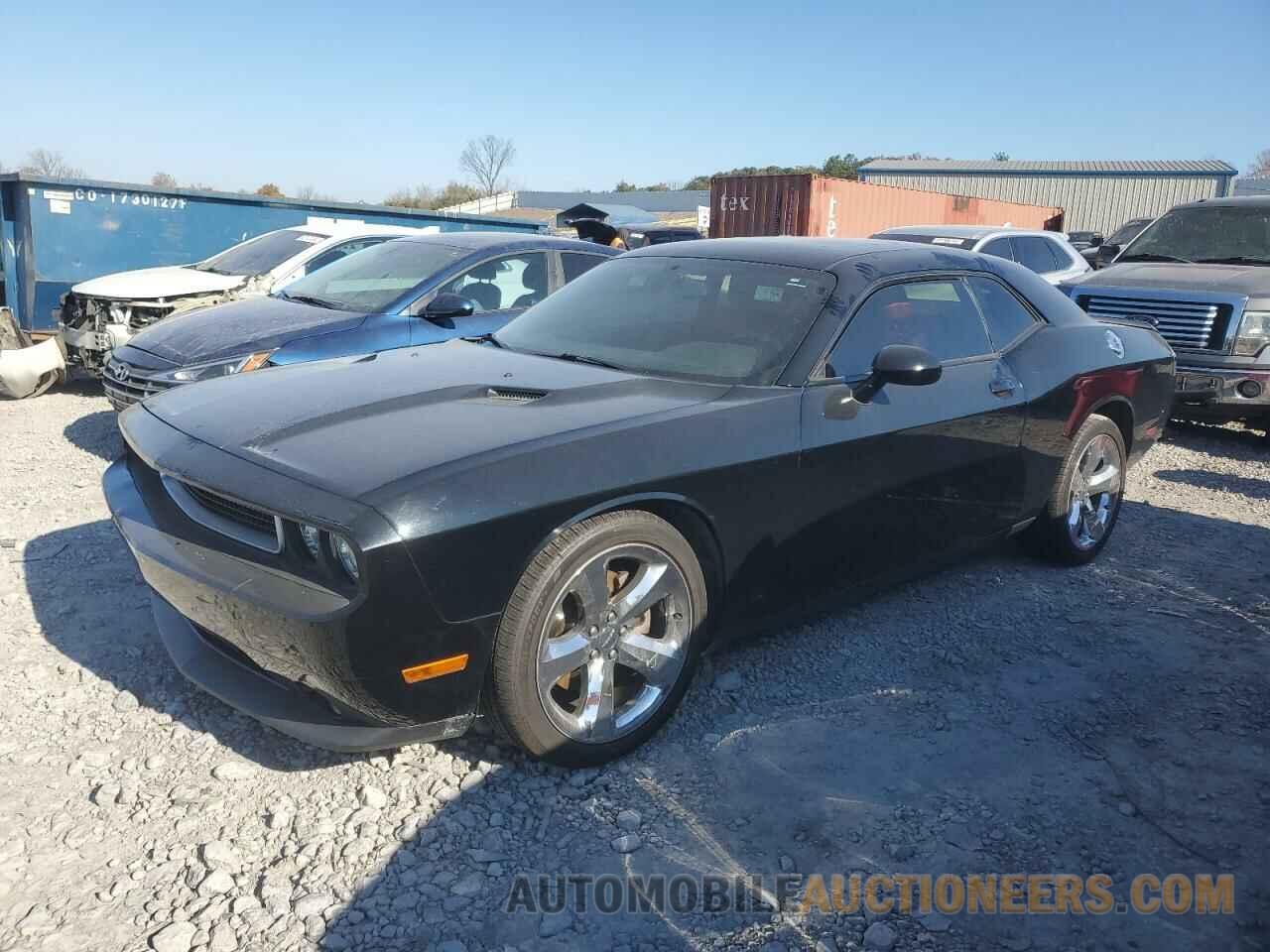 2C3CDYAGXDH524922 DODGE CHALLENGER 2013