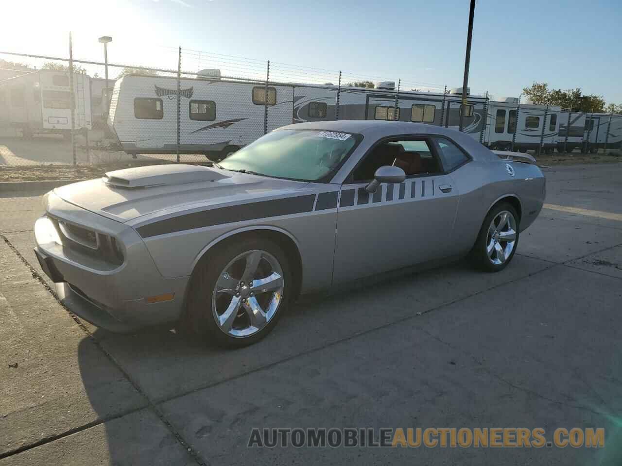 2C3CDYBT2DH728559 DODGE CHALLENGER 2013