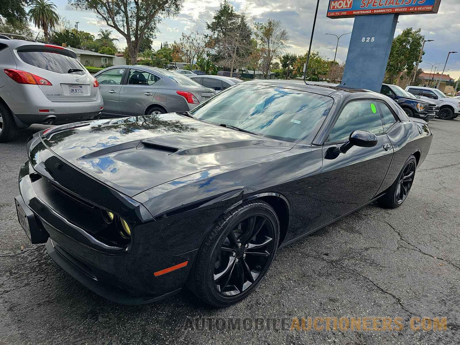 2C3CDZAG0GH301055 Dodge Challenger 2016