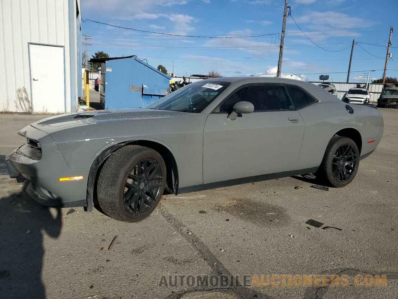 2C3CDZAG0HH578015 DODGE CHALLENGER 2017