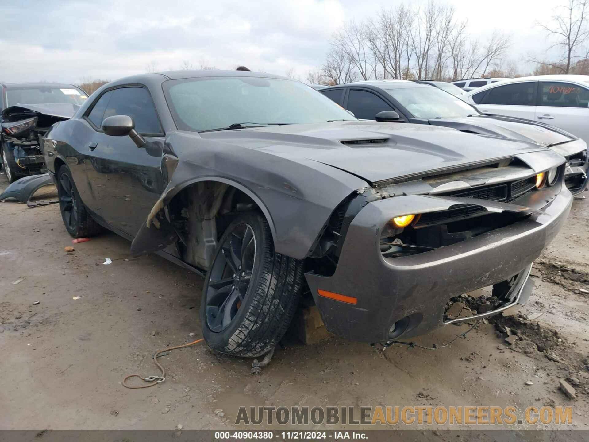 2C3CDZAG0JH204686 DODGE CHALLENGER 2018