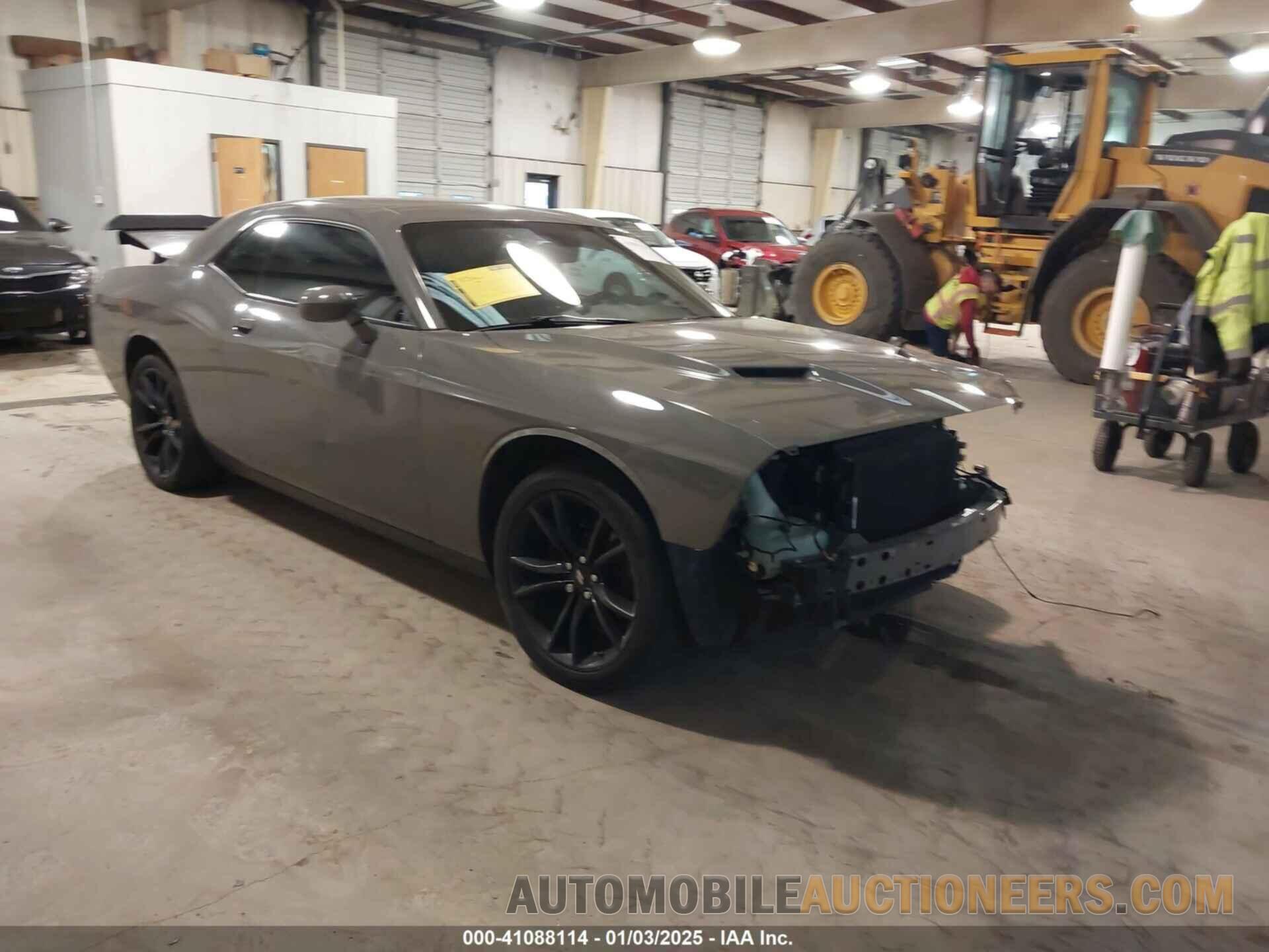 2C3CDZAG0JH217129 DODGE CHALLENGER 2018