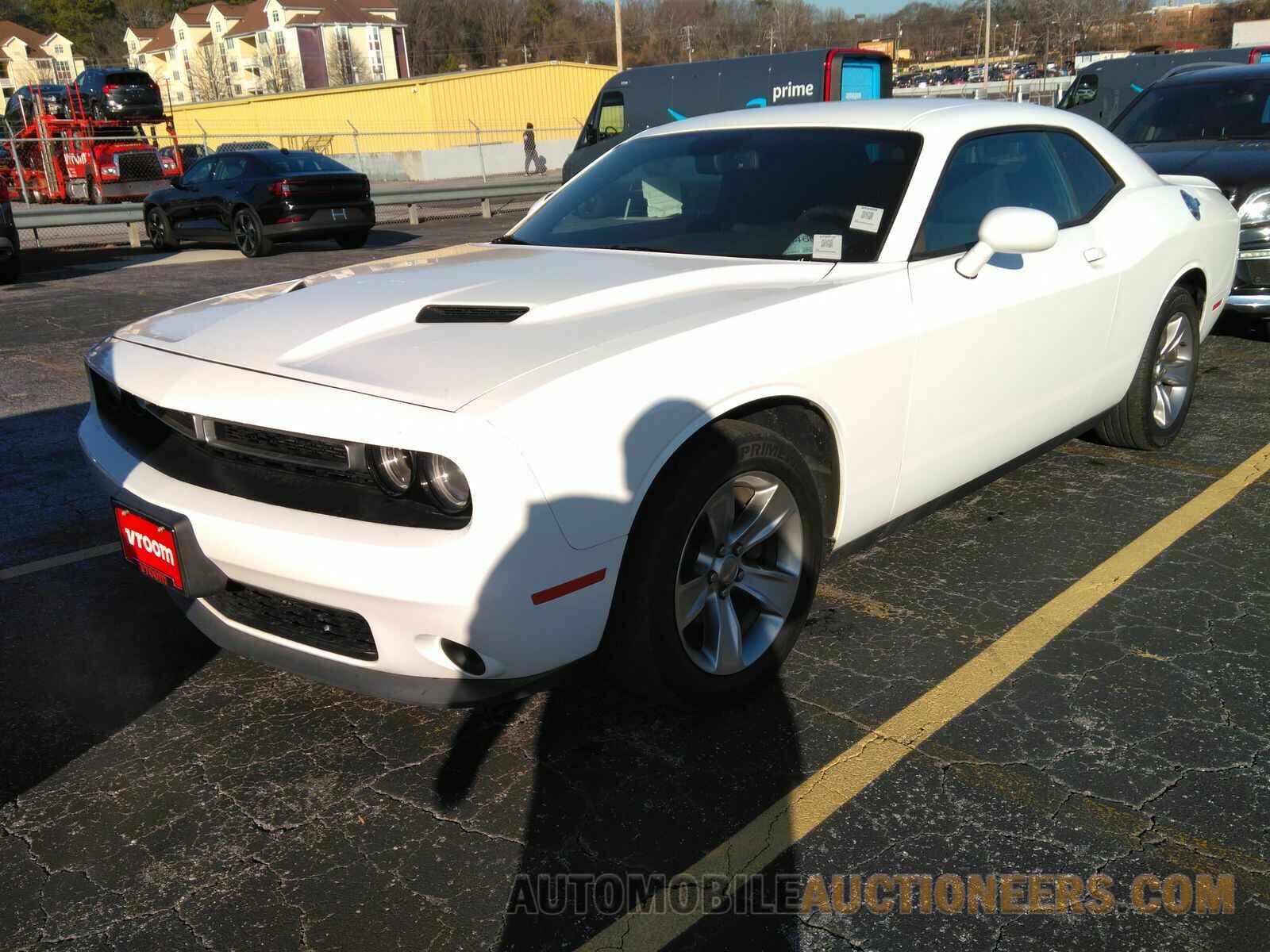 2C3CDZAG0JH228258 Dodge Challenger 2018