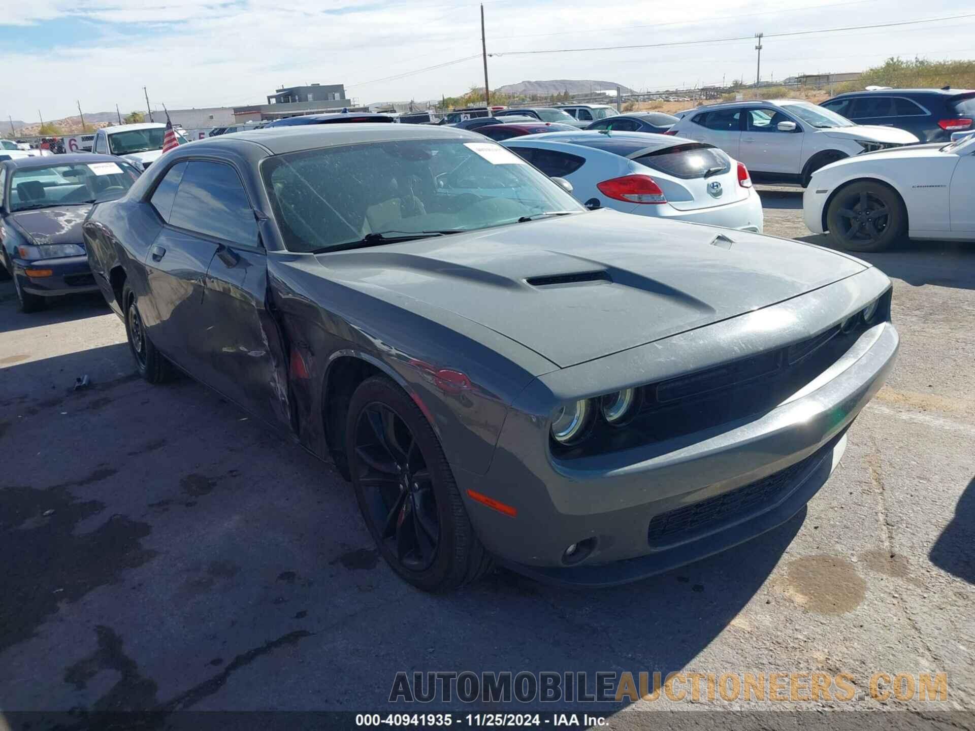 2C3CDZAG2HH527633 DODGE CHALLENGER 2017