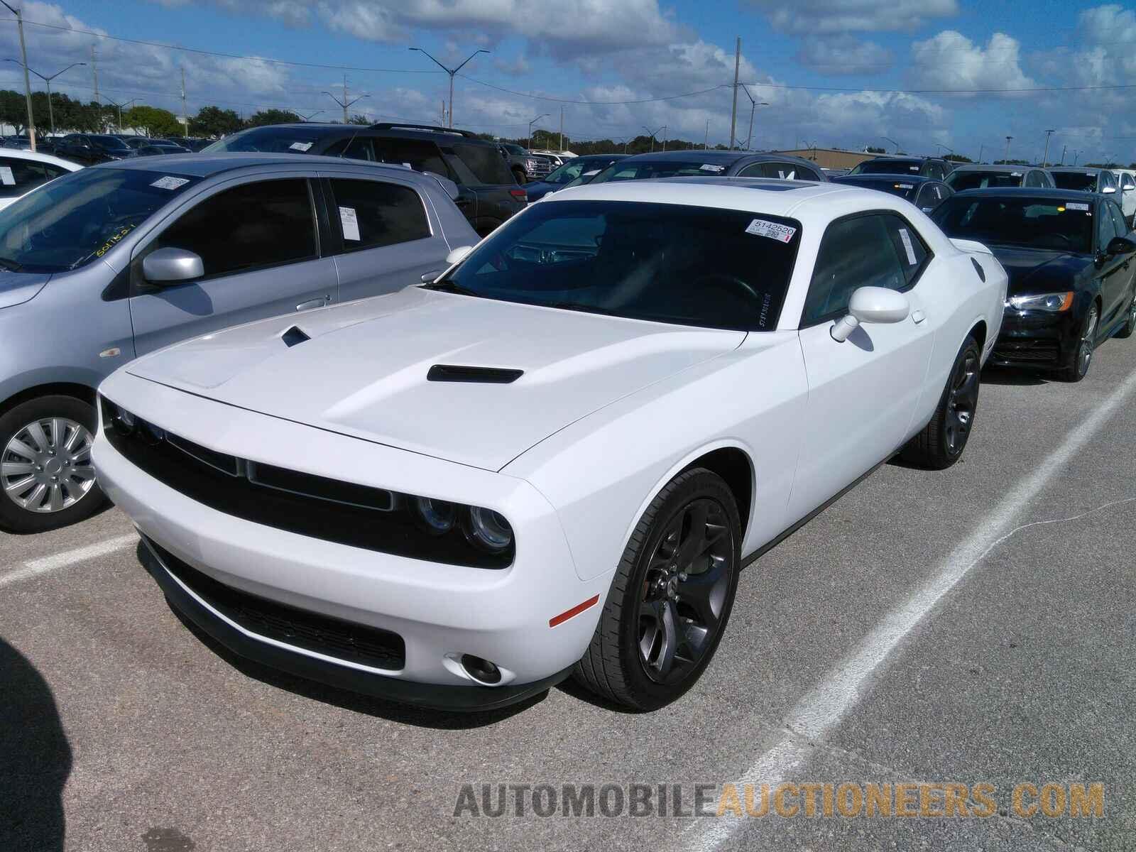 2C3CDZAG2JH233090 Dodge Challenger 2018