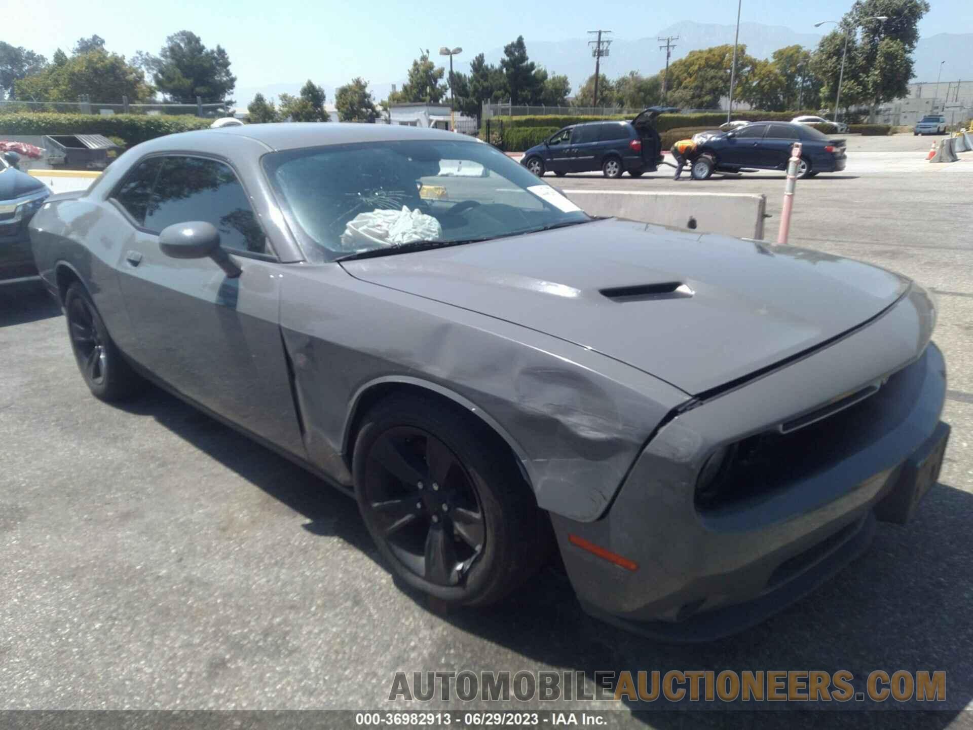 2C3CDZAG3JH228027 DODGE CHALLENGER 2018