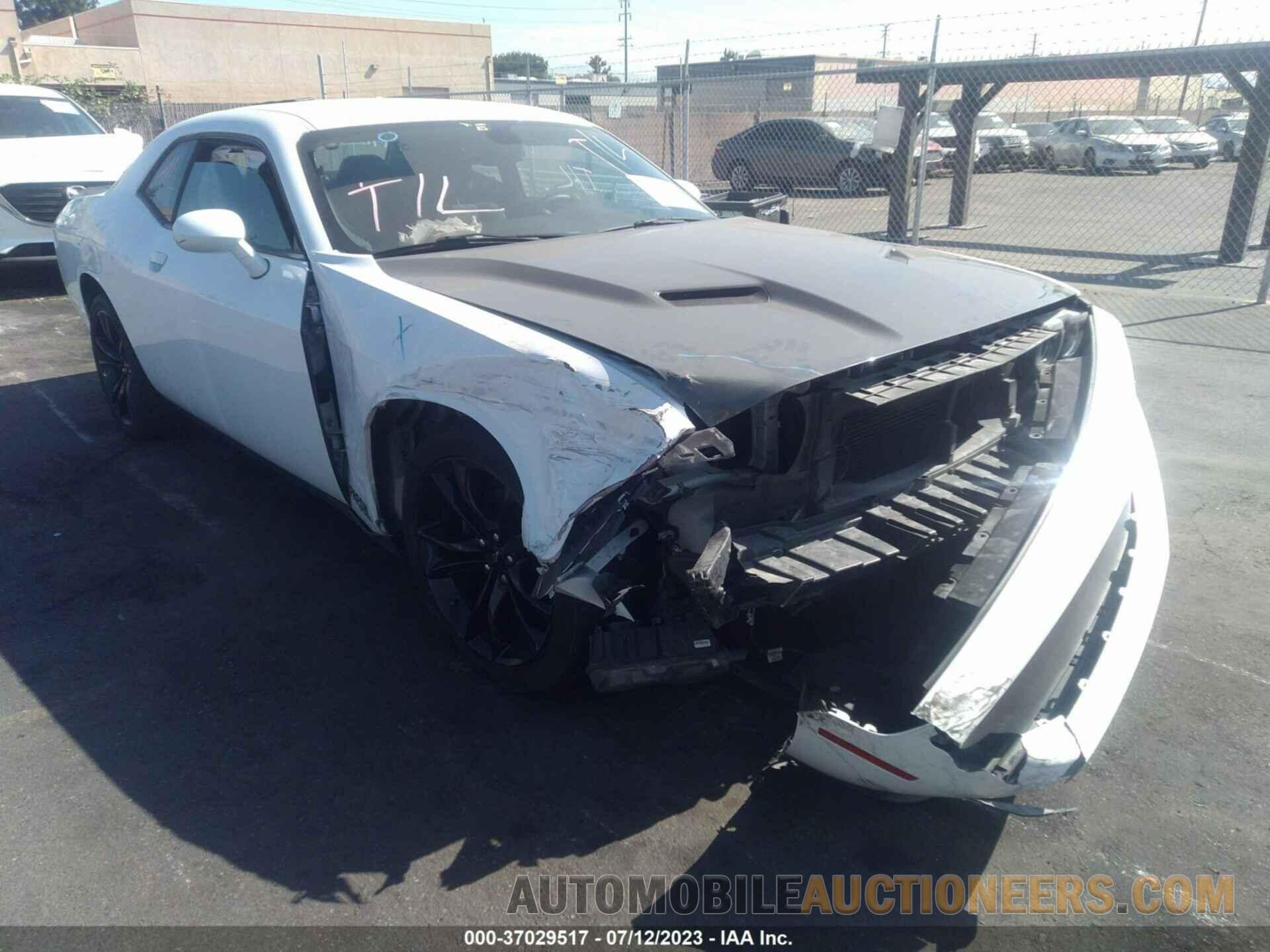 2C3CDZAG4JH142029 DODGE CHALLENGER 2018