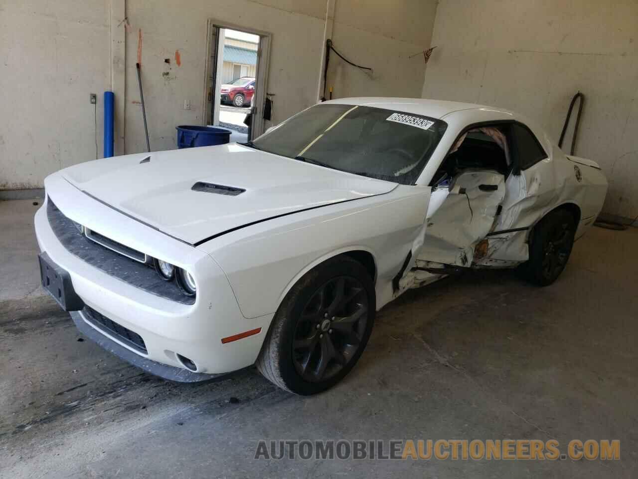 2C3CDZAG4JH305343 DODGE CHALLENGER 2018