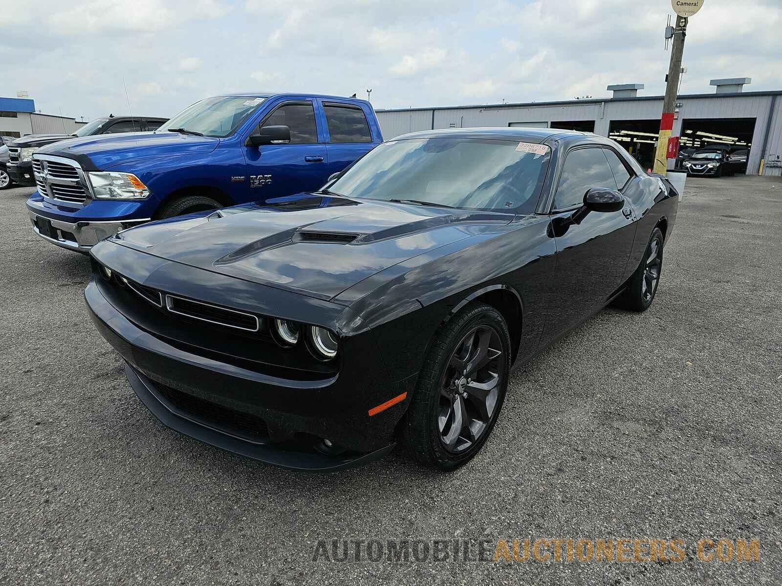 2C3CDZAG4JH318271 Dodge Challenger 2018